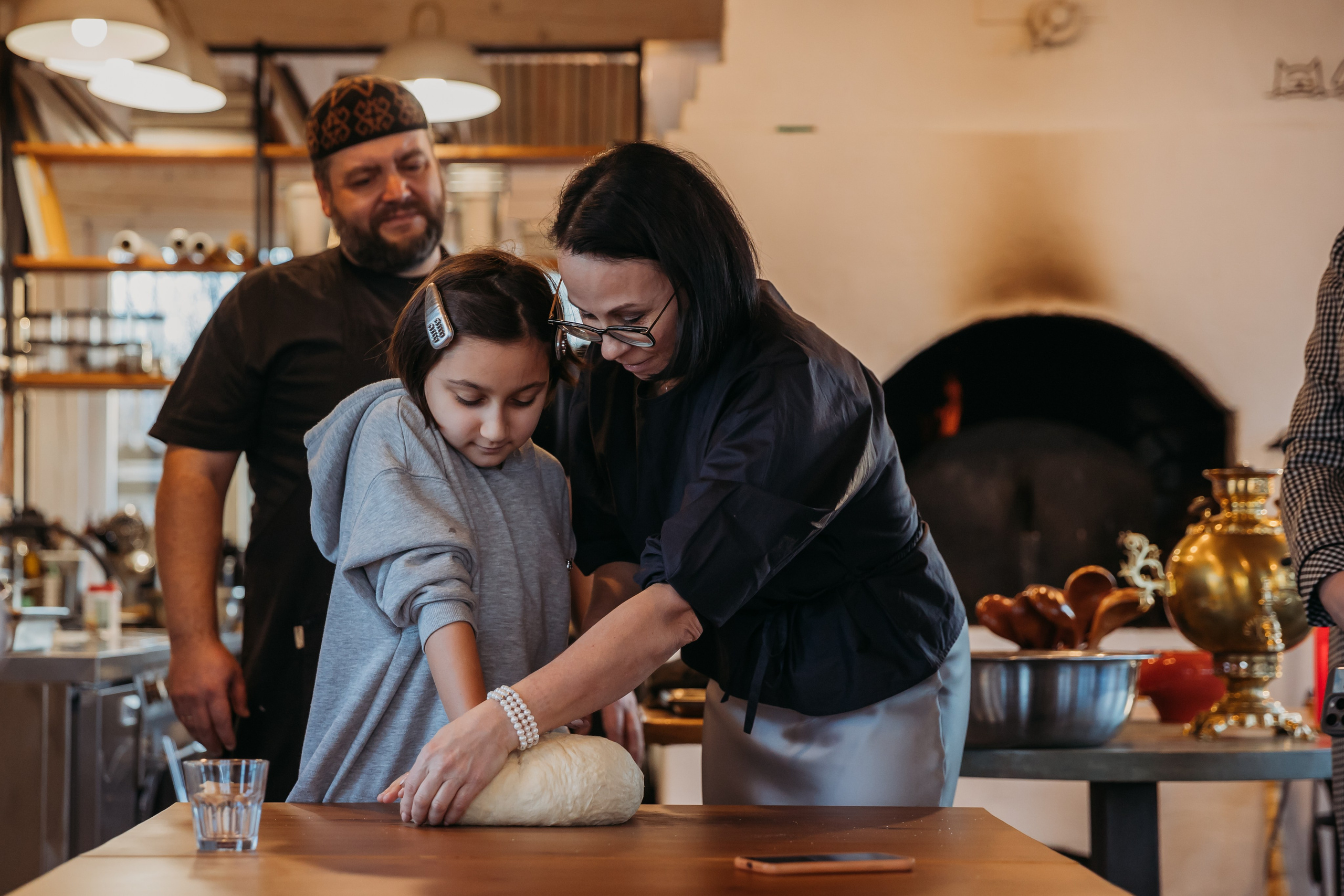 Родные люди «Русское чаепитие». Леся Гаранина. Семейный фотограф/видеограф Москва и область
