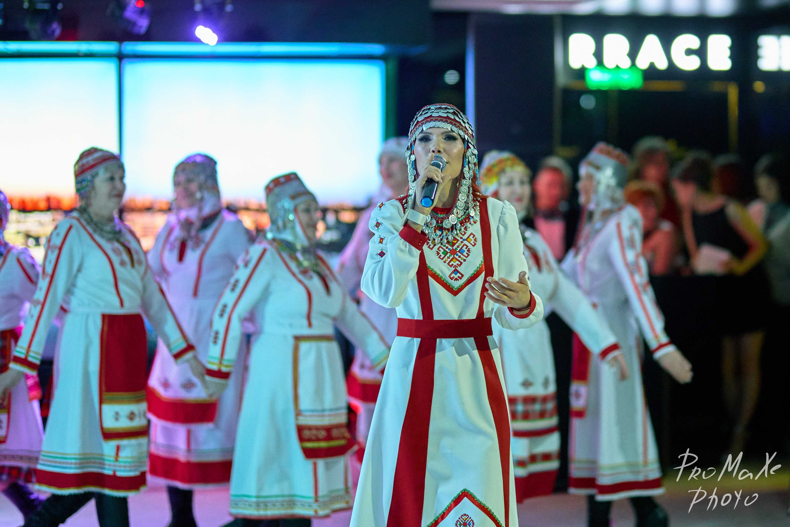 Зал КРАСА МАСС-МЕДИА ЧУВАШИИ. Владимир Суздалов (ProMaXe) — Портретный фотограф, тематические фотосессии в Чебоксарах