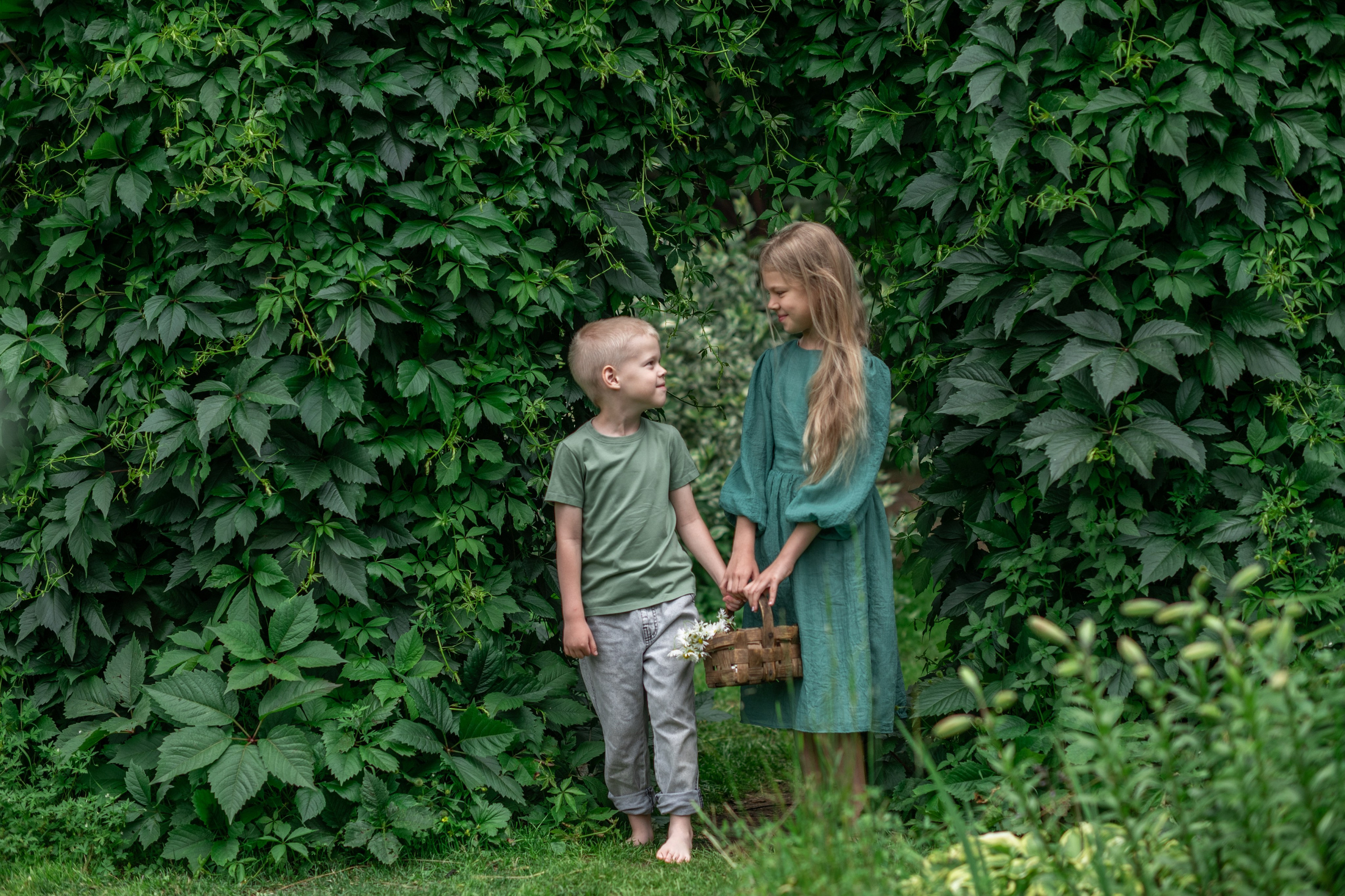 В САДУ. Семейный фотограф Екатеринбург Лора Мур