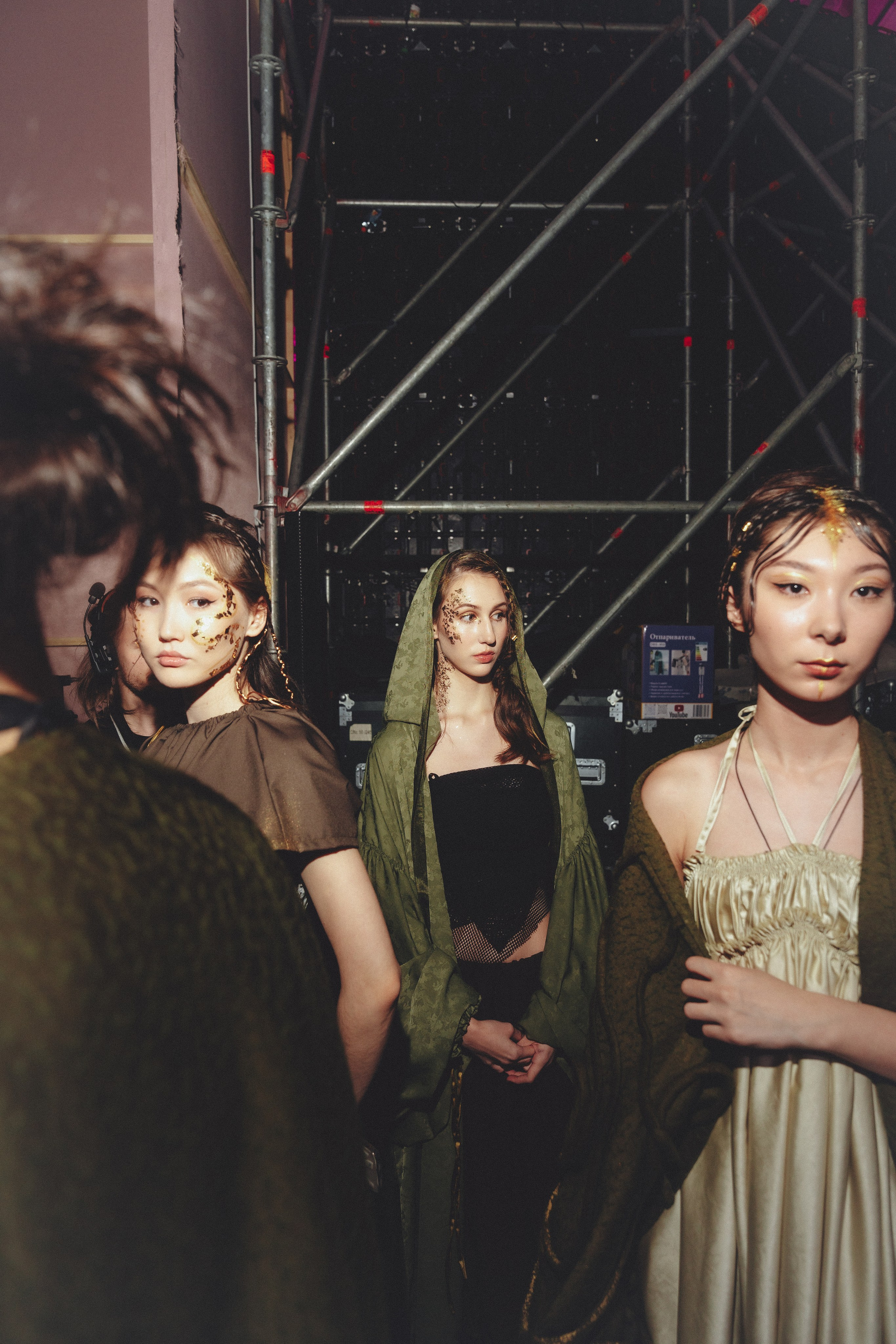 VISA FASHION WEEK ALMATY SS26 / BACKSTAGE ZONE
