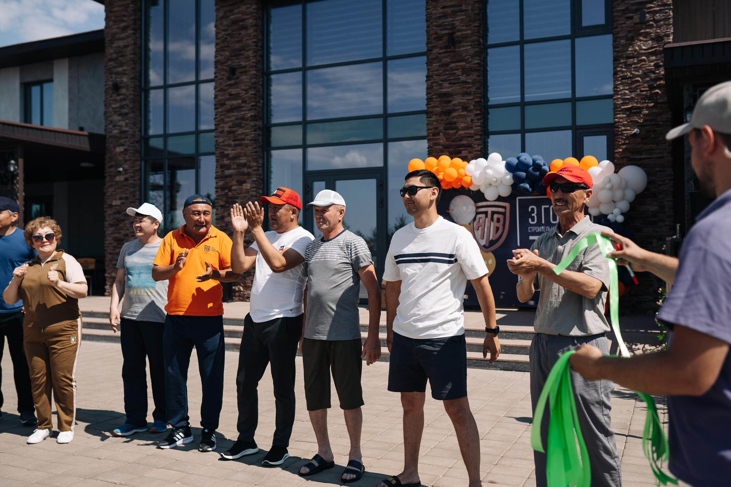 День рождения The Akan Building