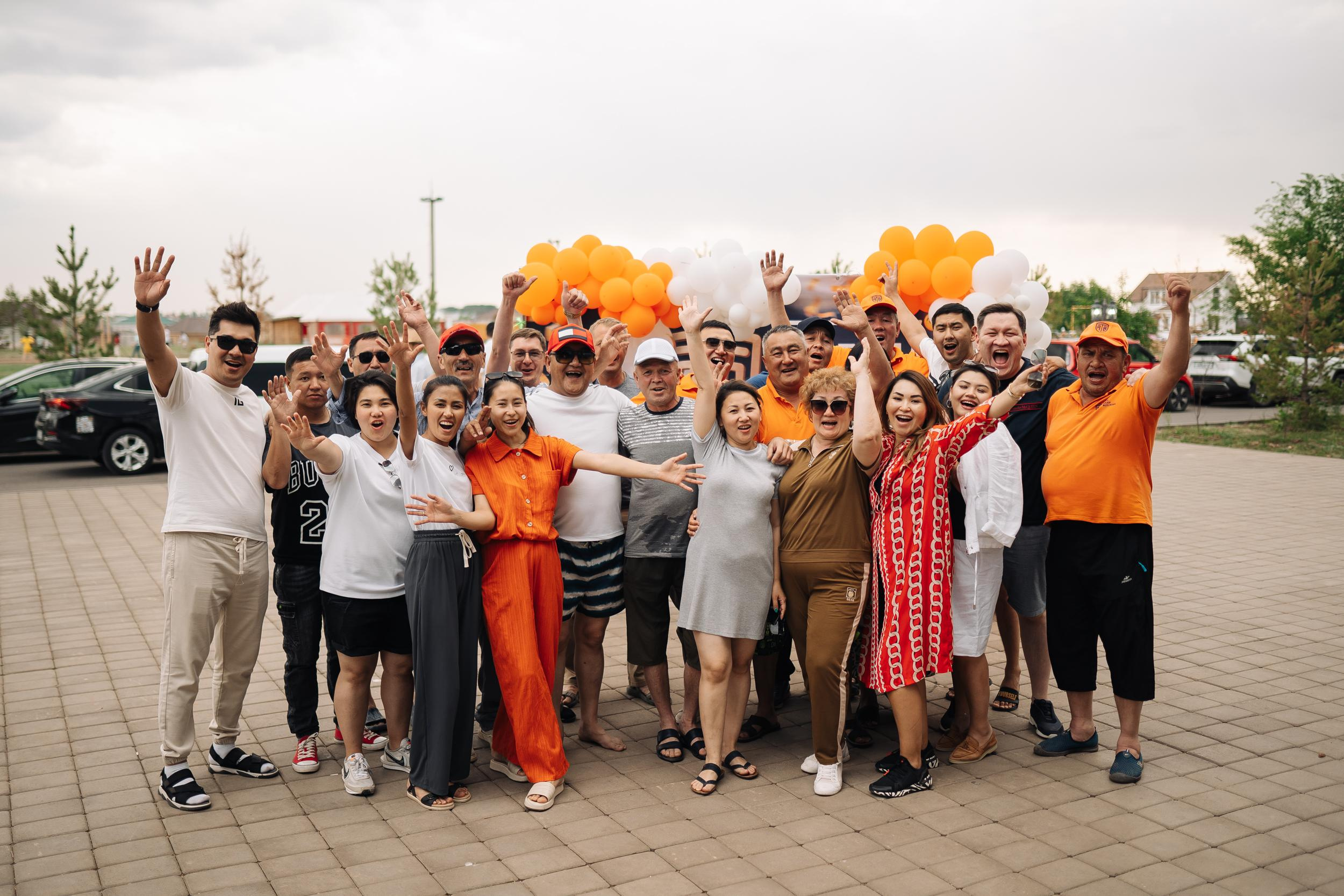 День рождения The Akan Building