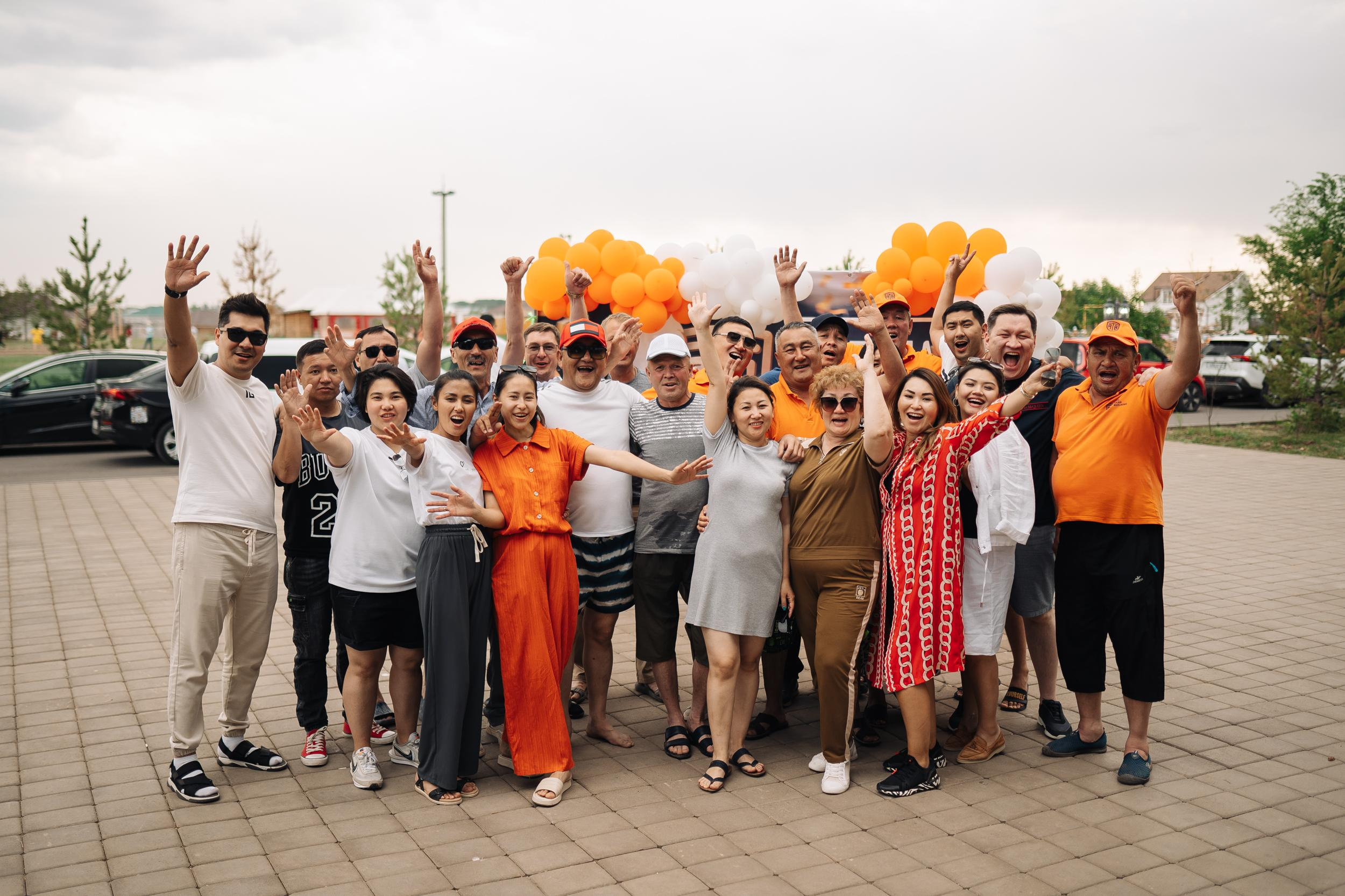 День рождения The Akan Building