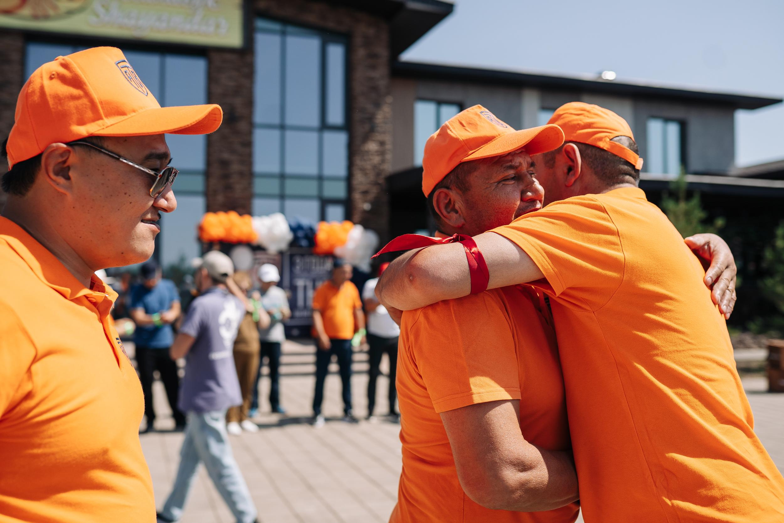 День рождения The Akan Building