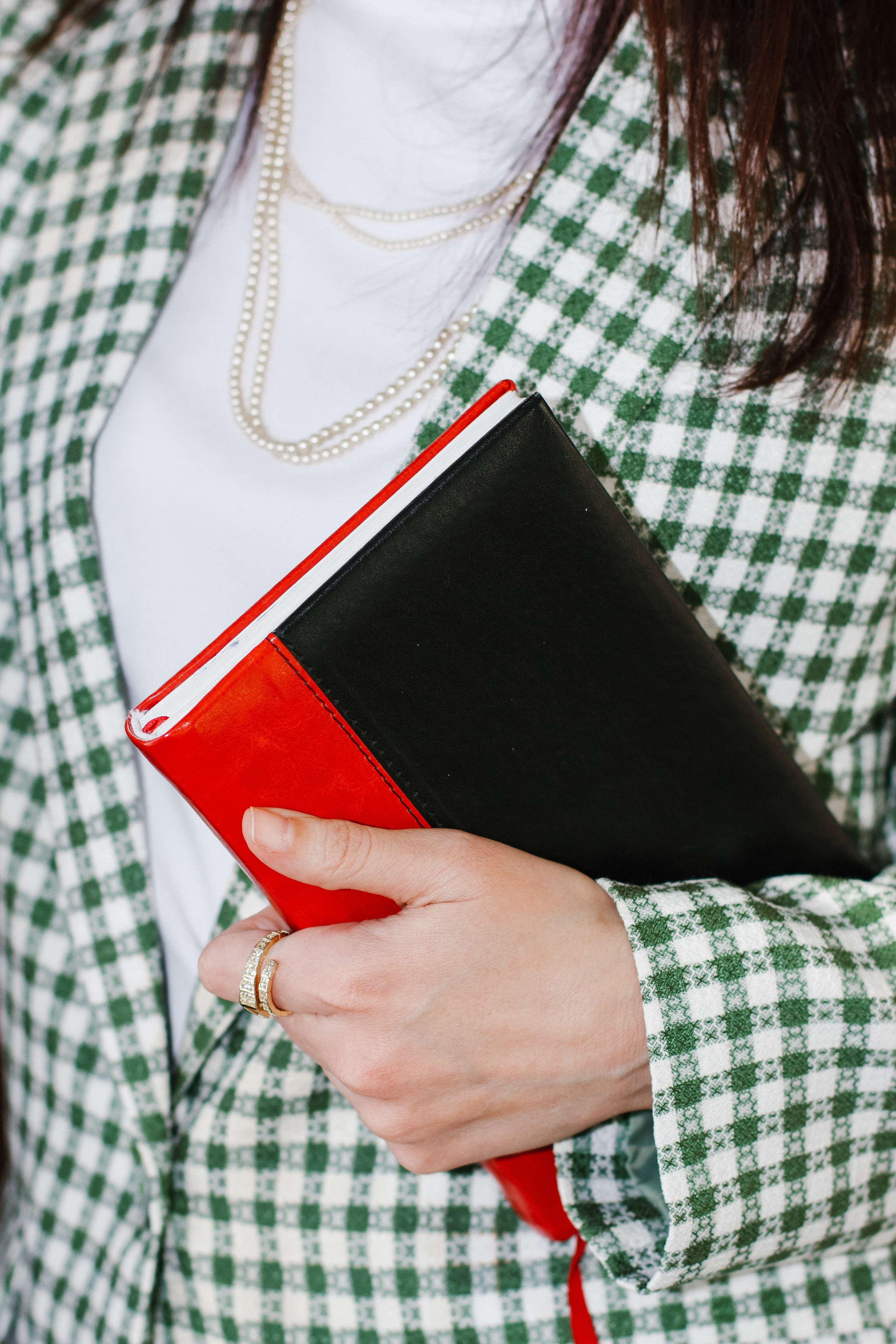 Контентная фотосессия для бизнес коуча. Контентный фотограф в Перми Натали Кытманова