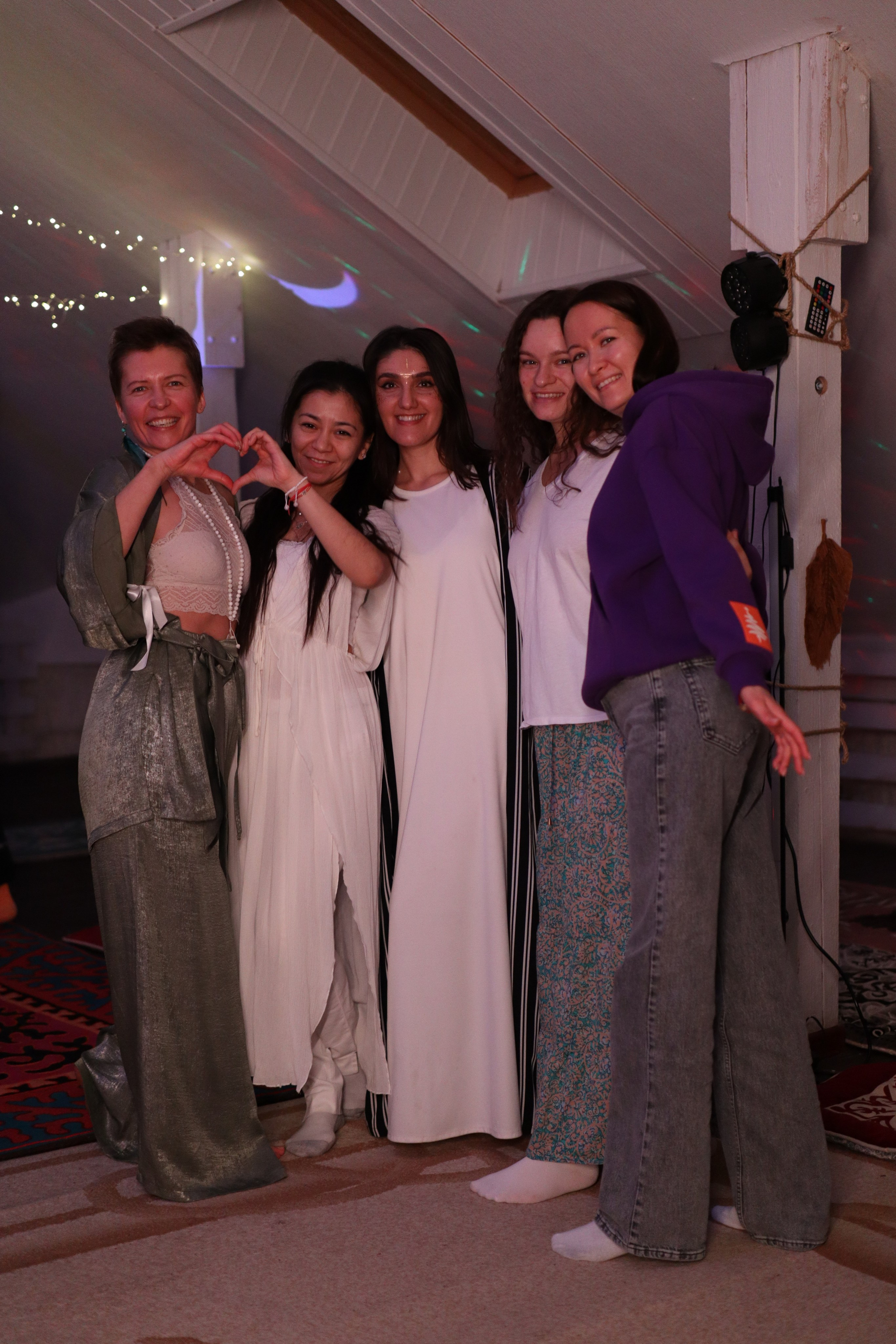 Bhakti Mantra. Photo Ninja