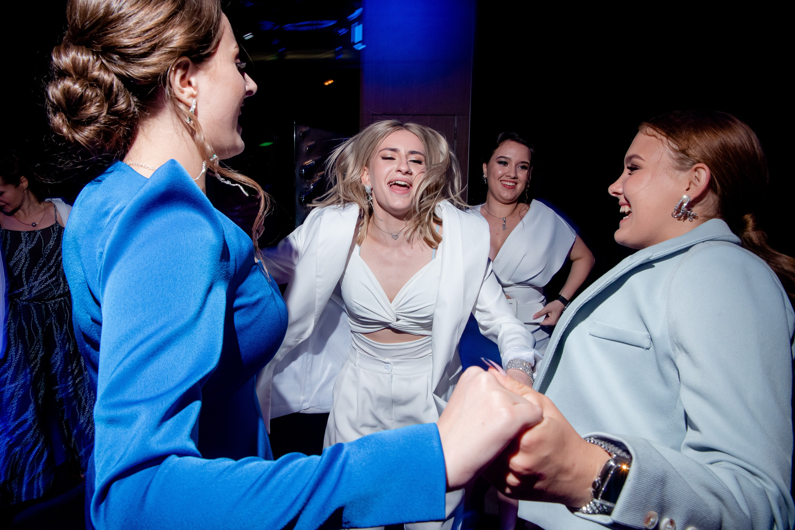 140 Школа. Вручение и Банкет. Сити Холл. Фотограф в Волгограде и Волжском Александр Горбань