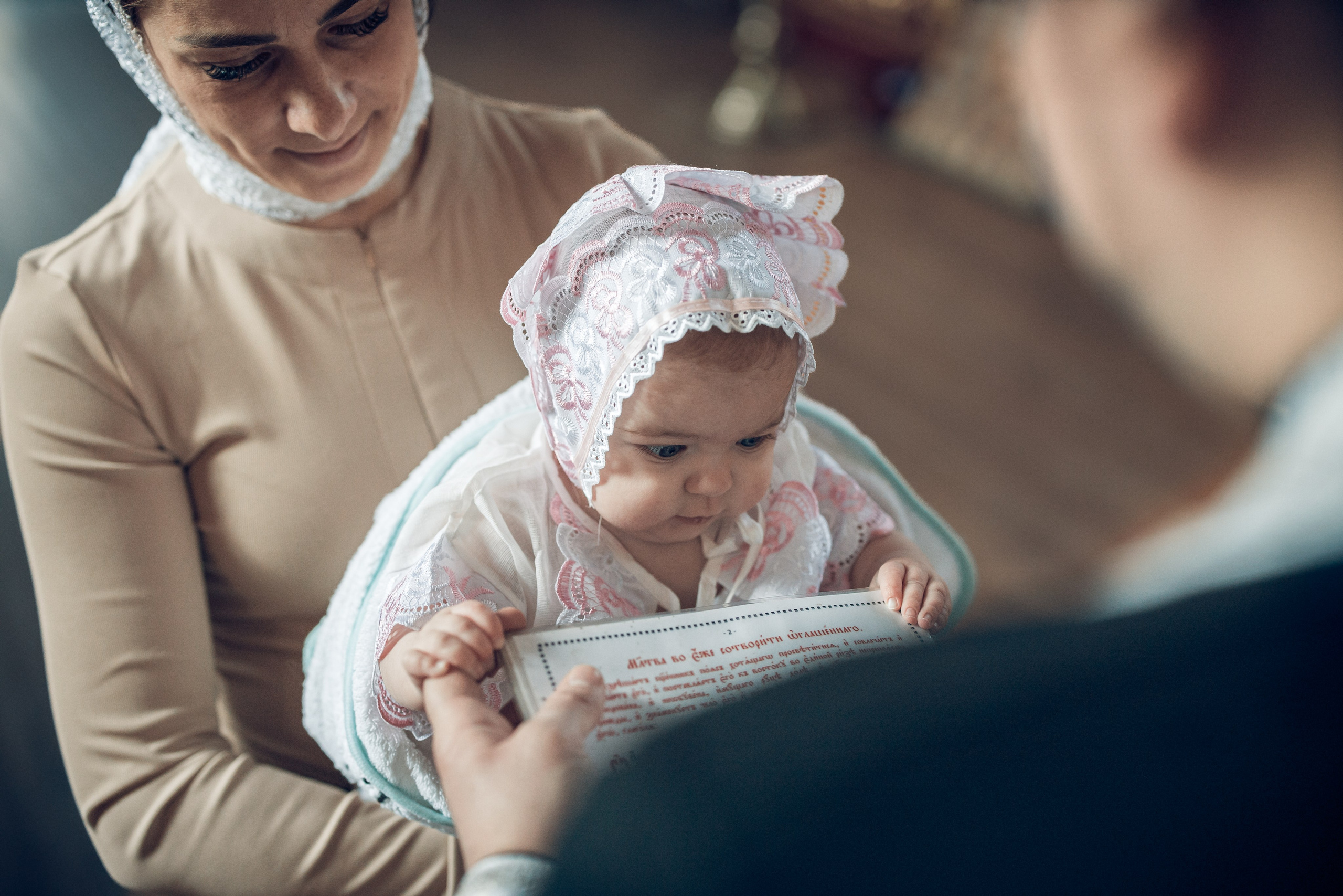 Таинства Крещения и Венчания в Старом Осколе. Фотостудия для новорожденных в Старом Осколе Гильфановых Юрия и Ольги