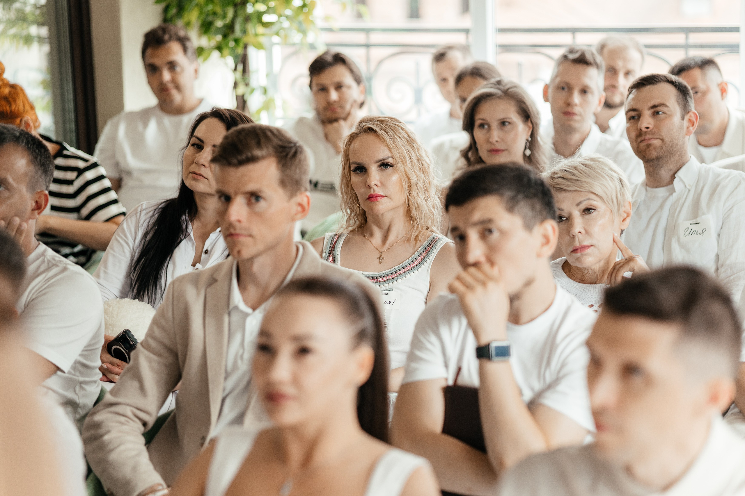 СЭНСЭЙ — бизнес клуб. Портретный и репортажный фотограф в Казани Максим Сипачев