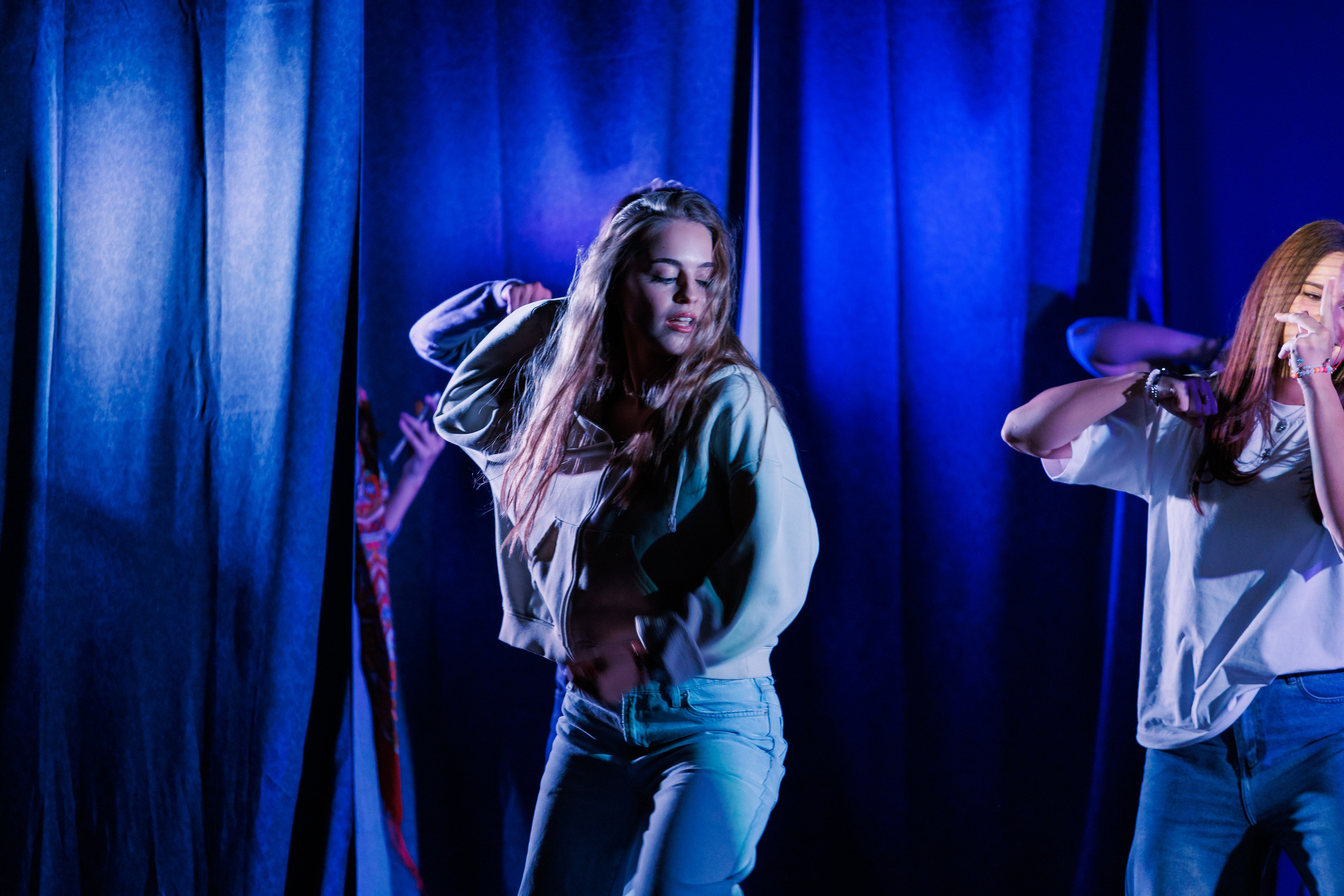 Поэтический вечер МАИ 2025. Фотограф в Москве Дмитрий Емельянов