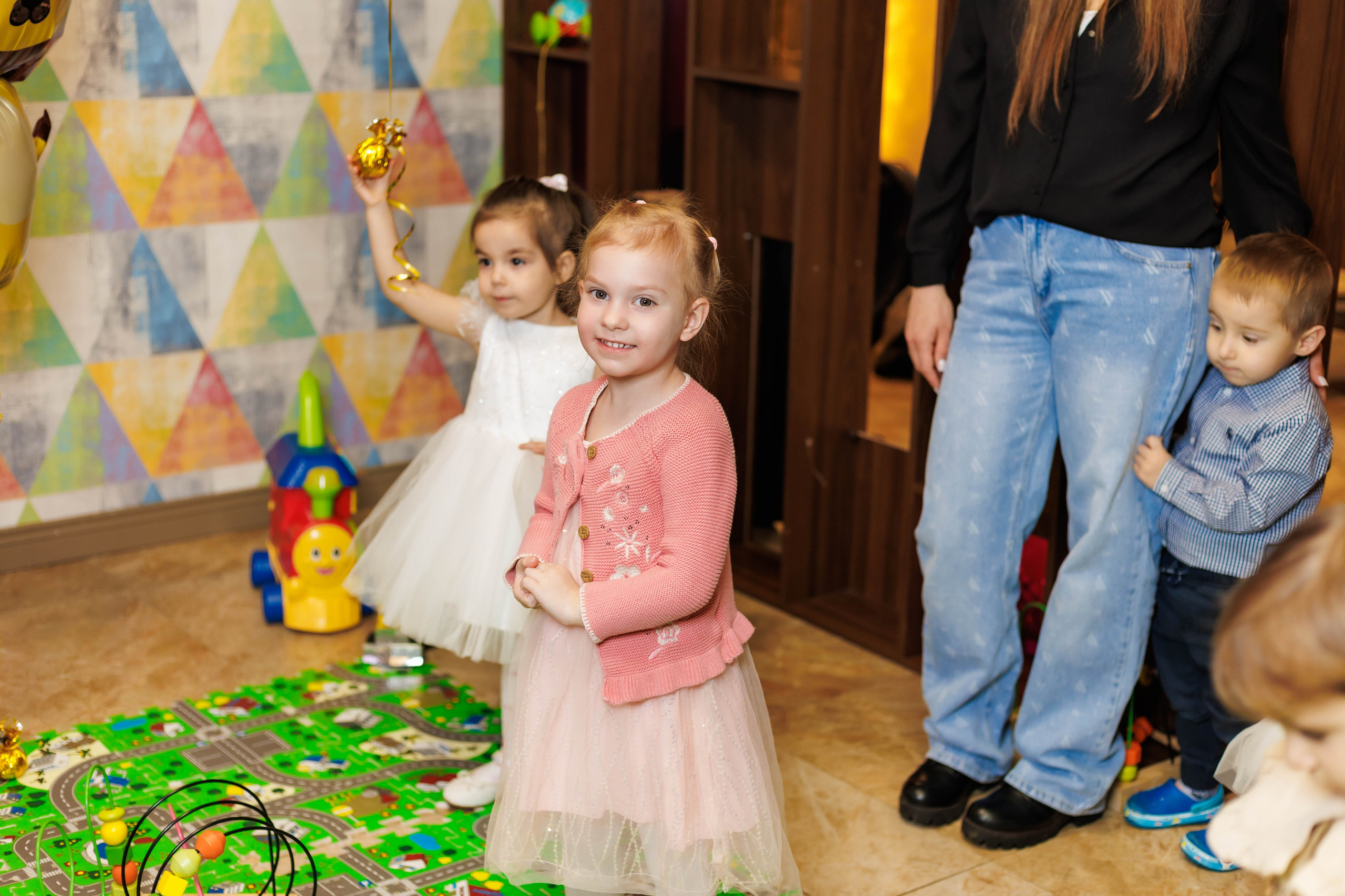 День рождения в ресторане. Фотограф в Москве Дмитрий Емельянов