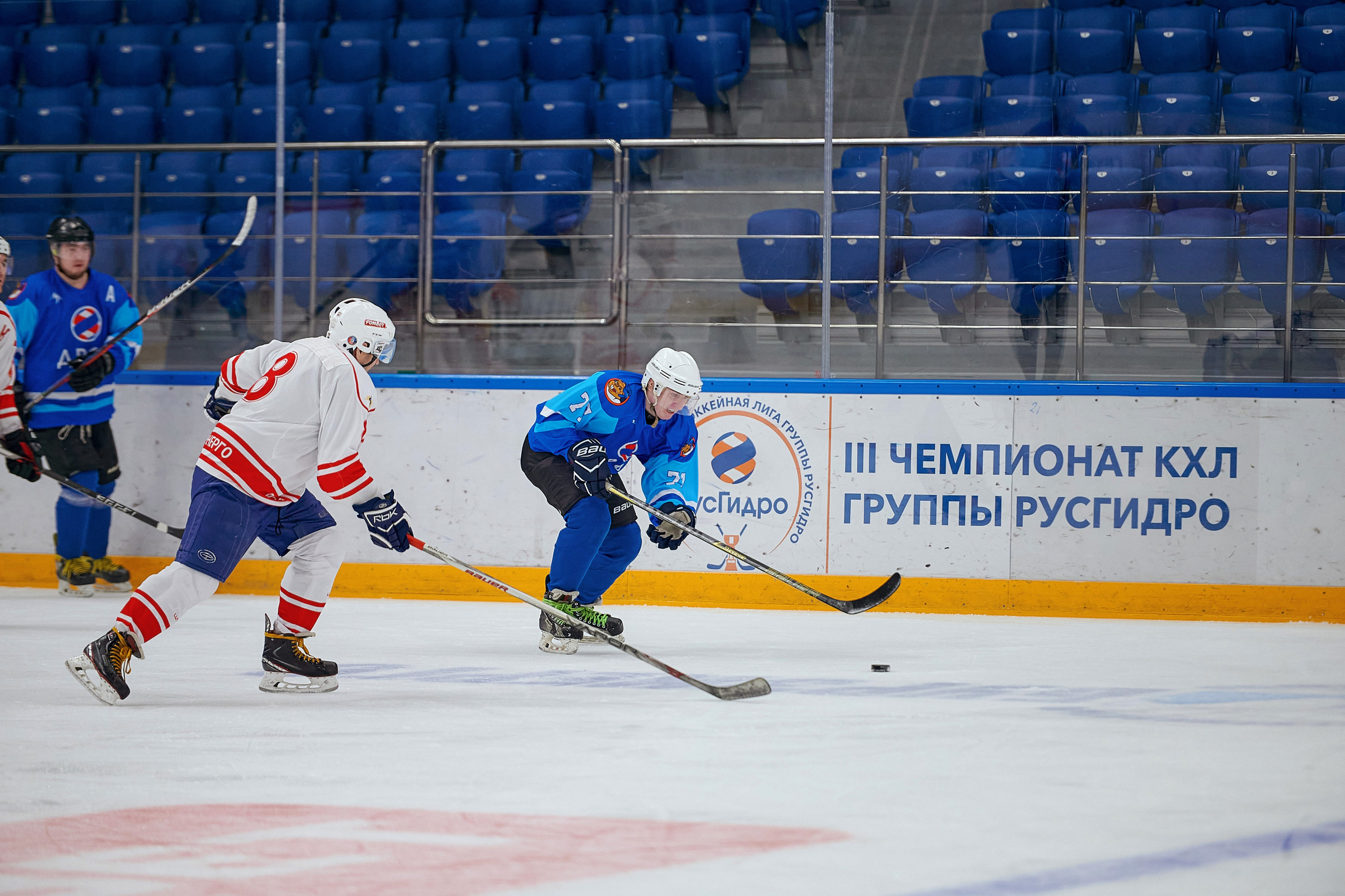 Портфолио репортажной фотосъёмки: Кристалл арена — Хоккей — РусГидро. Фотограф Яковлев Роман — Красноярск