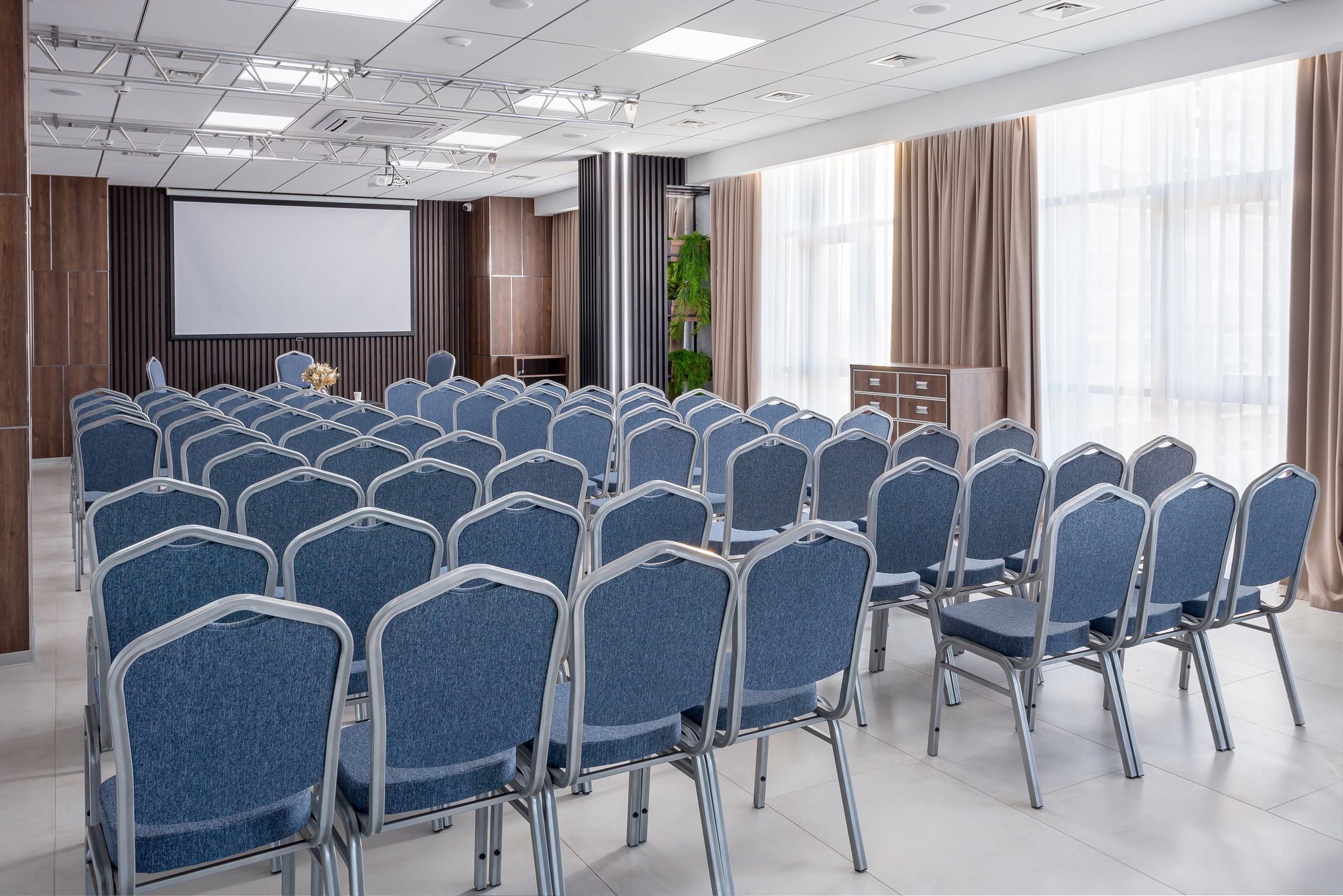 Interior photographer Vitalii in Portland and Vancouver