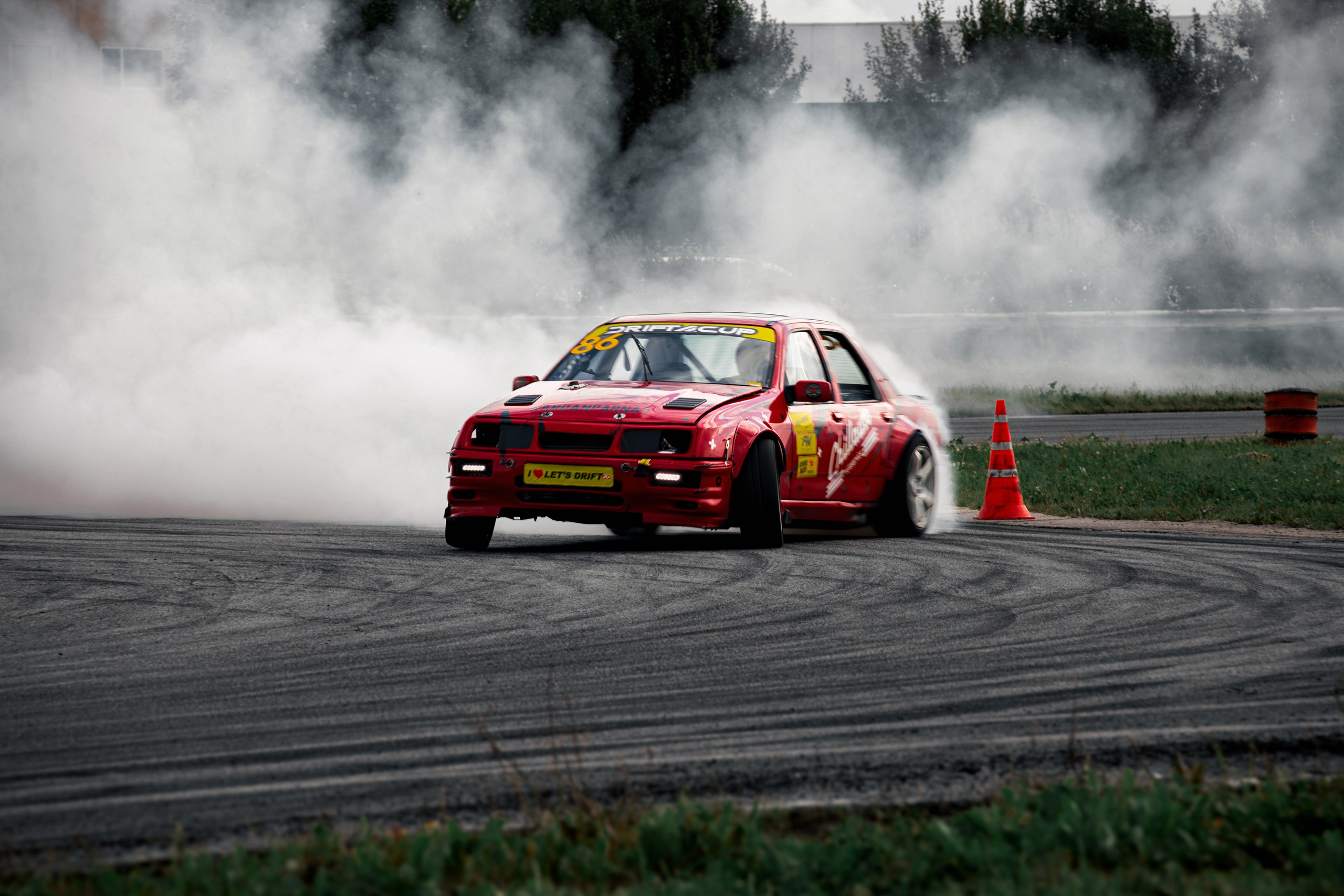 Фотосъемка дрифта в Санкт-Петербурге | Энергичные кадры для спортивных медиа