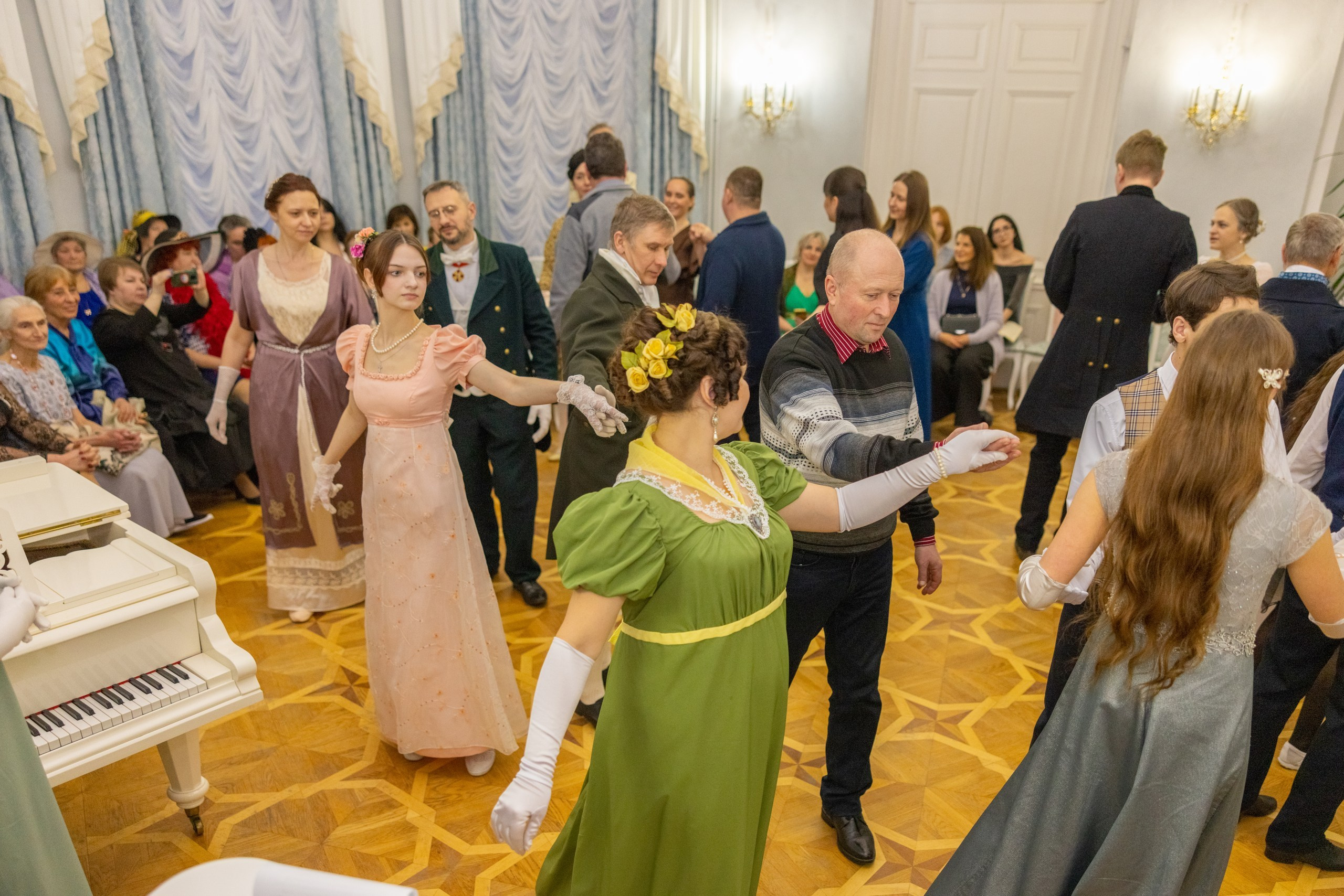 Бал во дворце Бобринских город Богородицк. Фотограф в Туле Крупский АнДРей. Фотостудия «КАДР71» в Туле