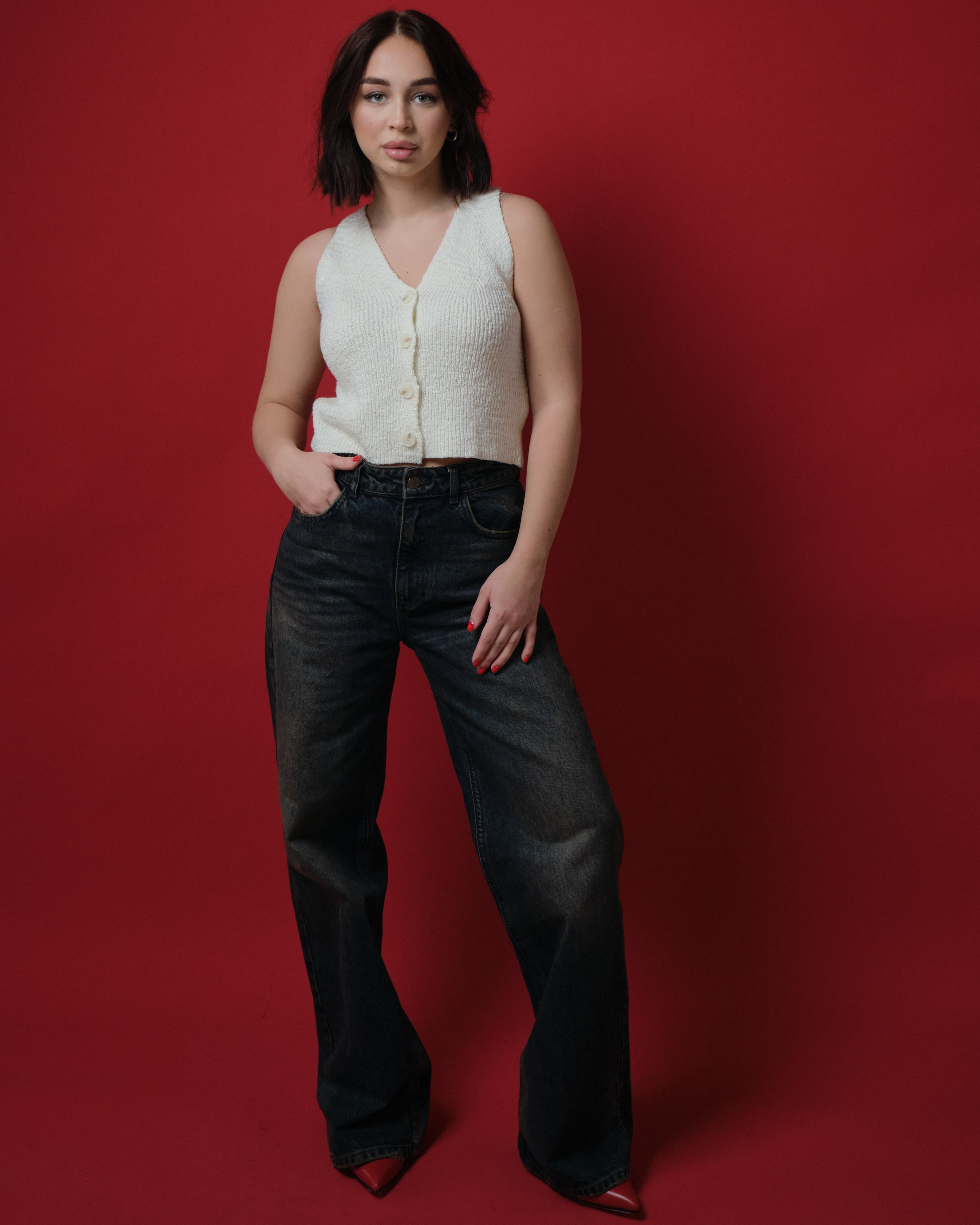 /sonya. Привет) Меня зовут Анита и я фотограф из Сургута