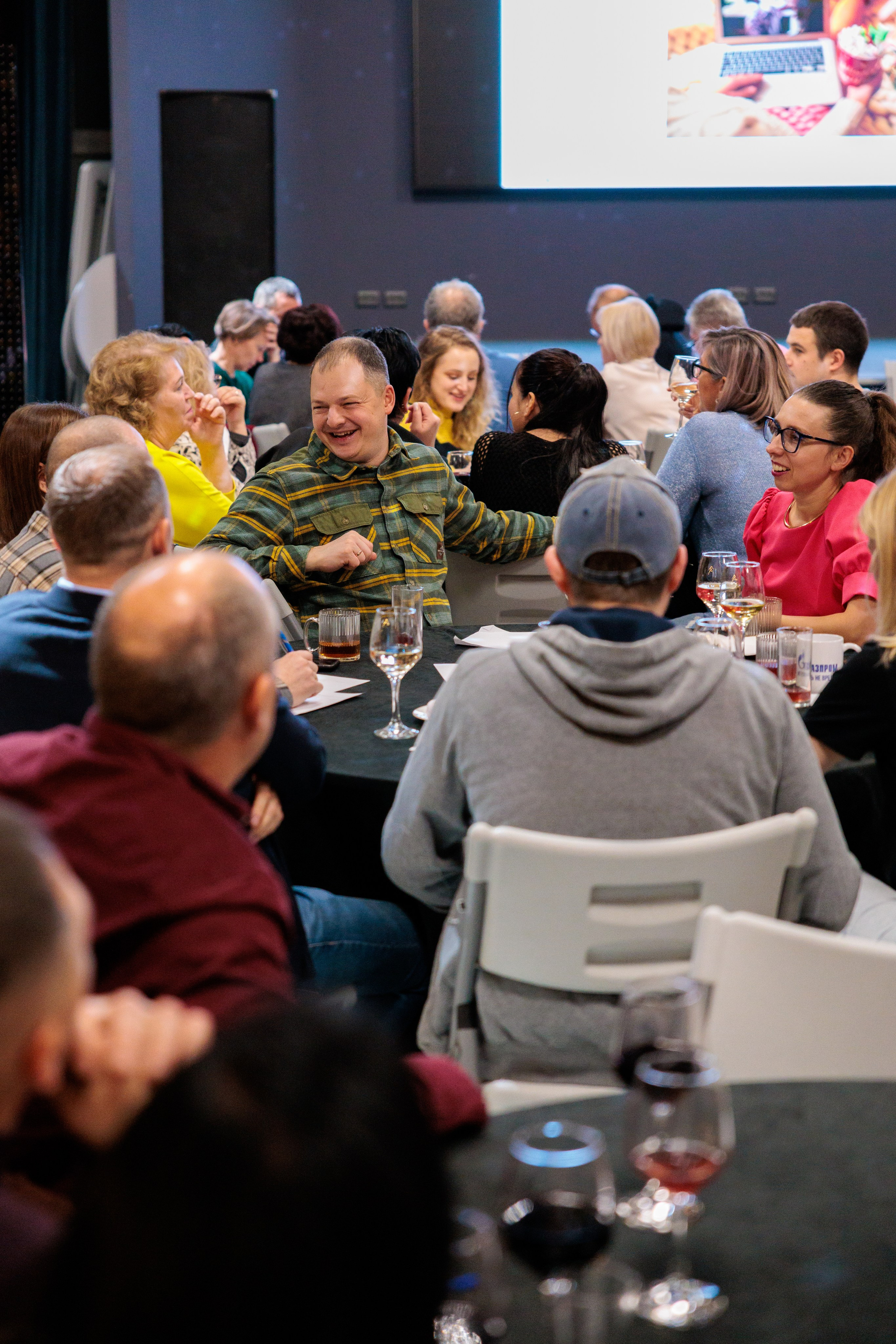 Корпоративный квиз. Репортажный фотограф Санкт-Петербург | Роман Карбышев