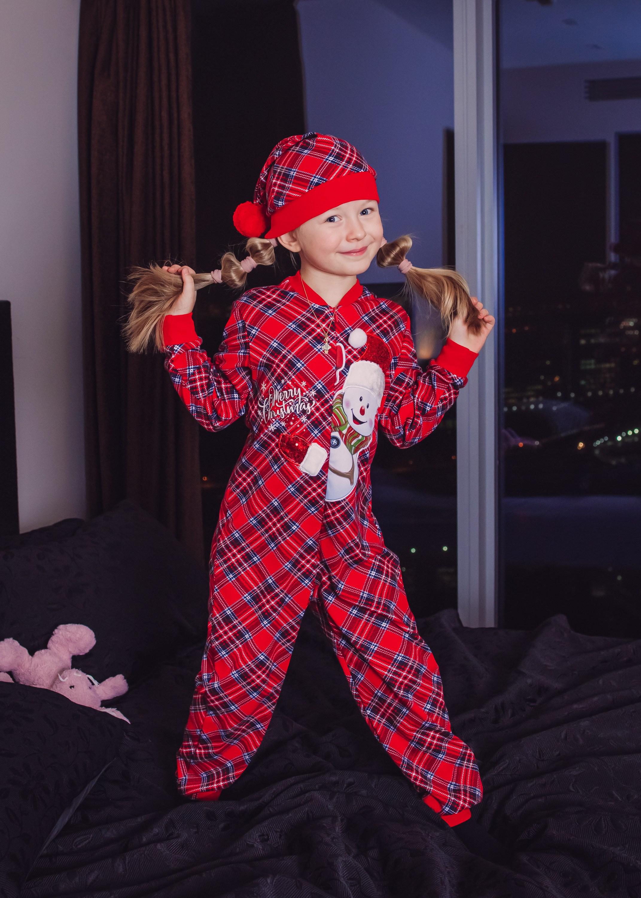 Новогодняя съемка в студии Алеси Марии. Агенство фотографов под любой запрос. Москва