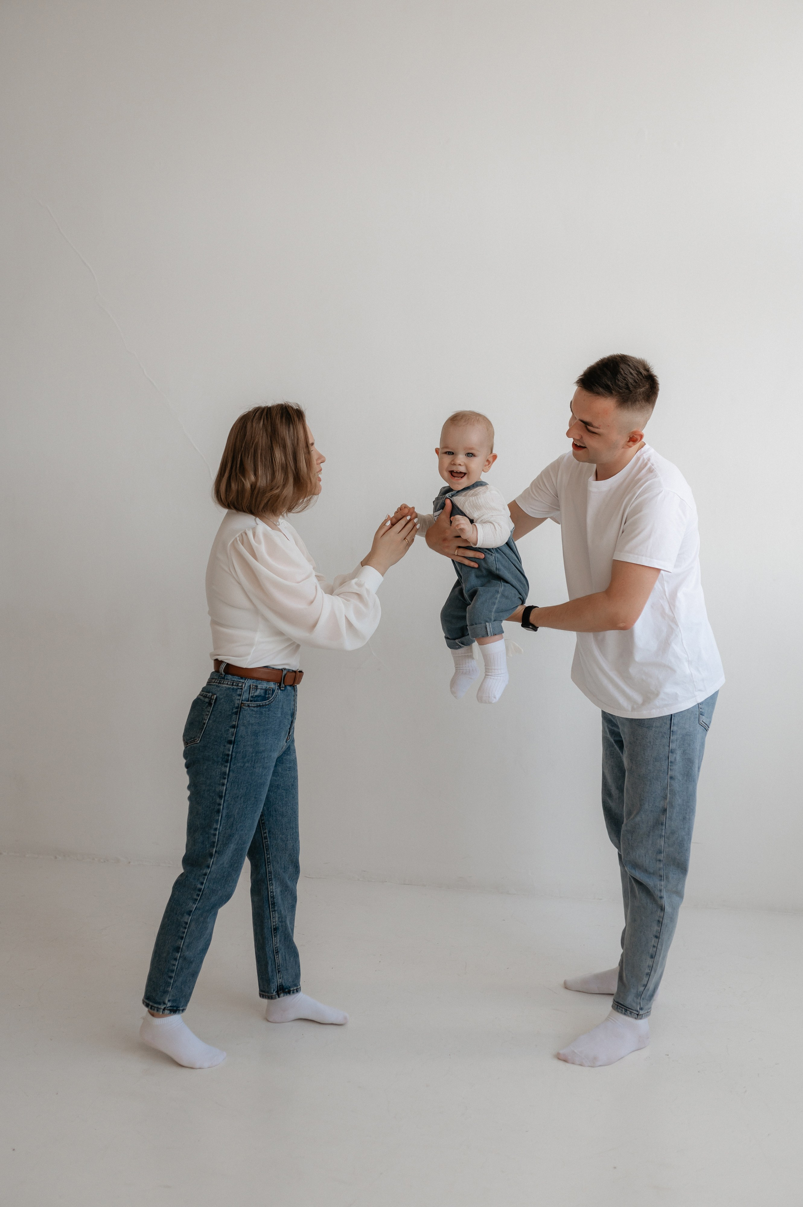 Саша, Настя и Рома. Главная