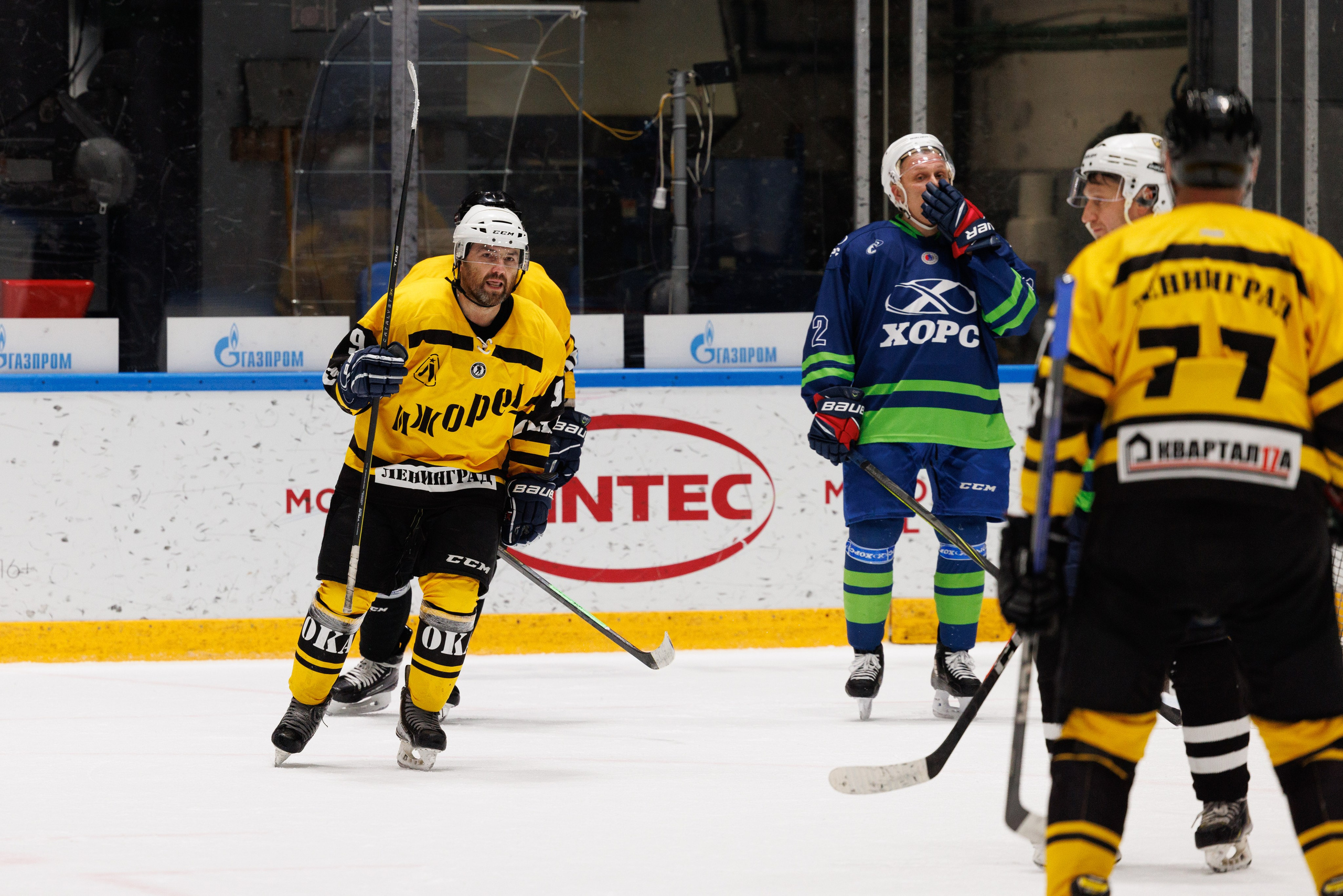 НХЛ (40+) Ижорец — Хорс 3-3. Фотограф Александр Заломаев