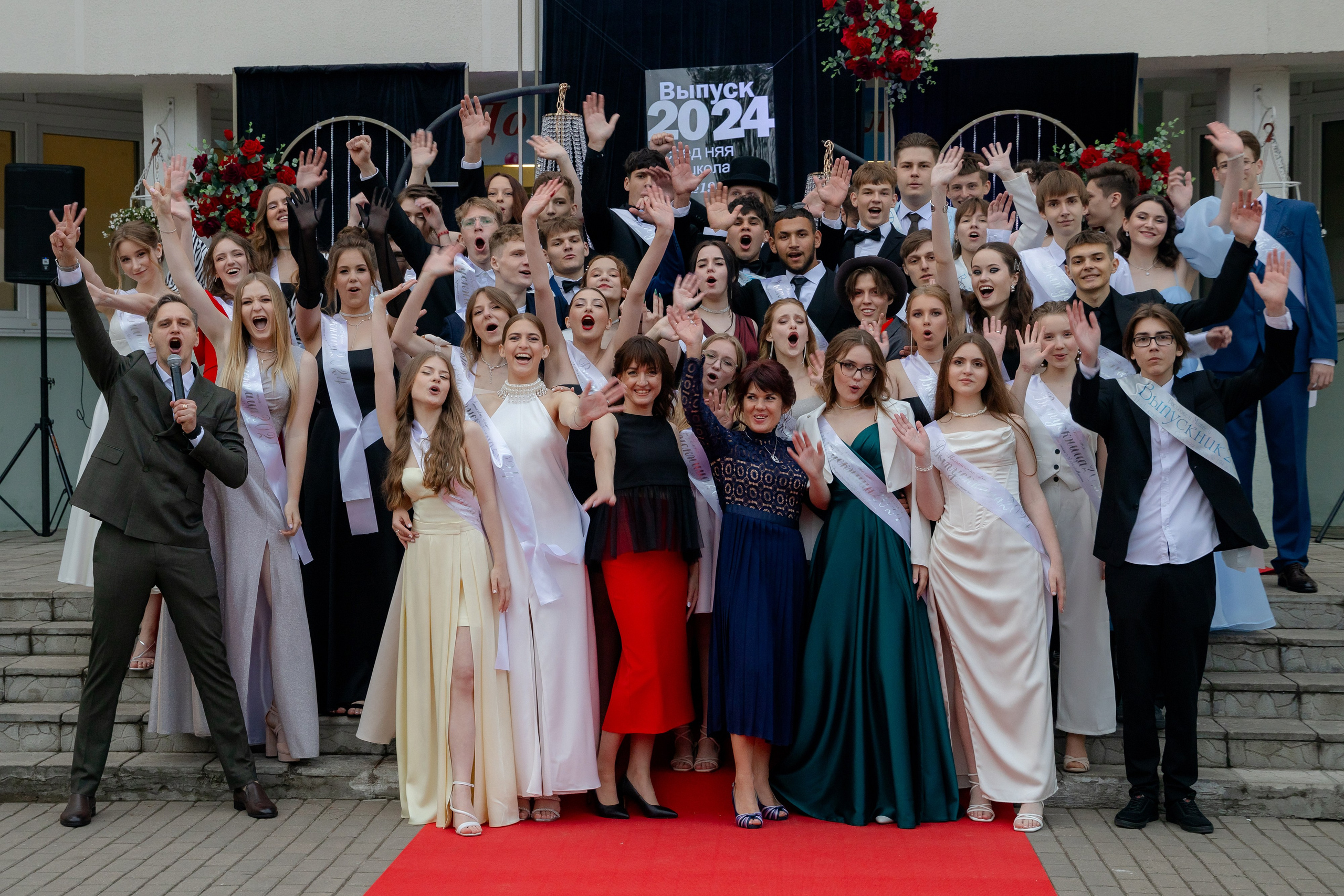 Школьный выпускной 2024 год в Соколе (Минск). Свадебный фотограф в Минске/Беларуси Сергей Спиридонов