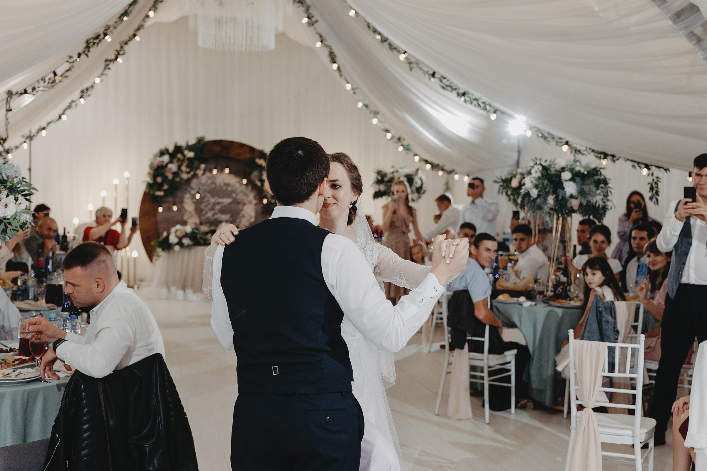 Рустам Жанна (Русь). Свадебный фотограф и видеограф Дмитрий Горяченков