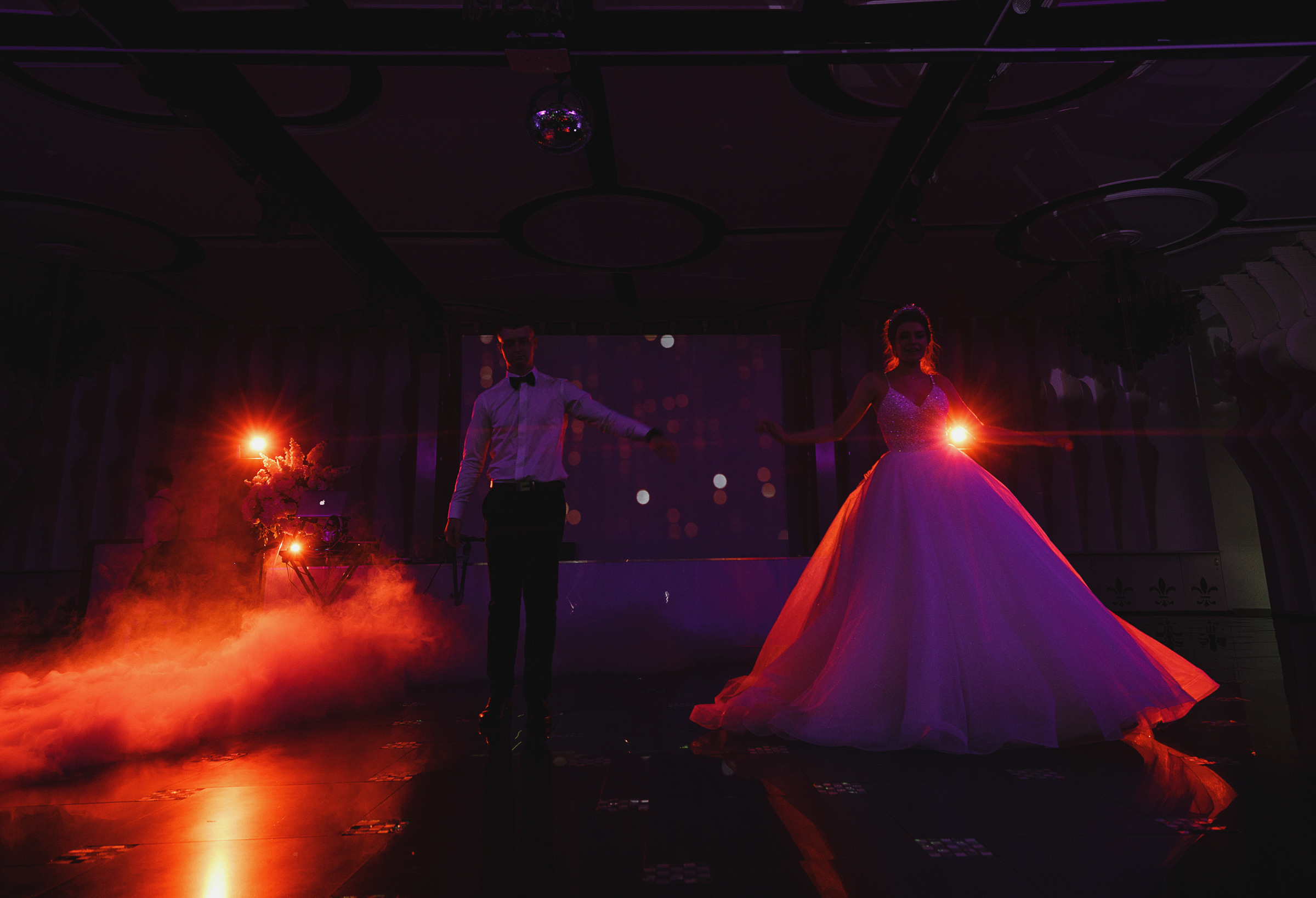 Павел Виктория (Mona). Свадебный фотограф и видеограф Дмитрий Горяченков