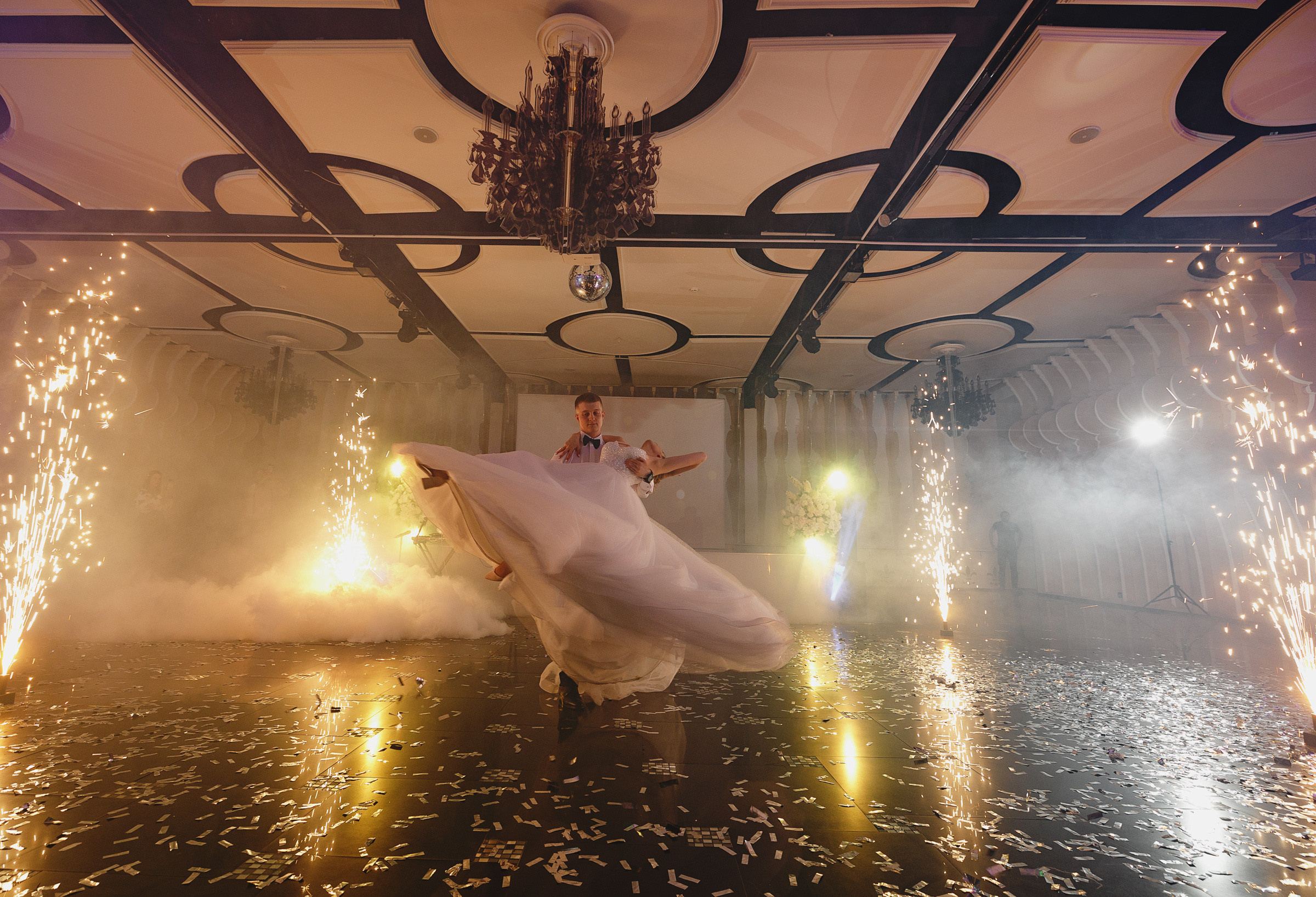 Павел Виктория (Mona). Свадебный фотограф и видеограф Дмитрий Горяченков