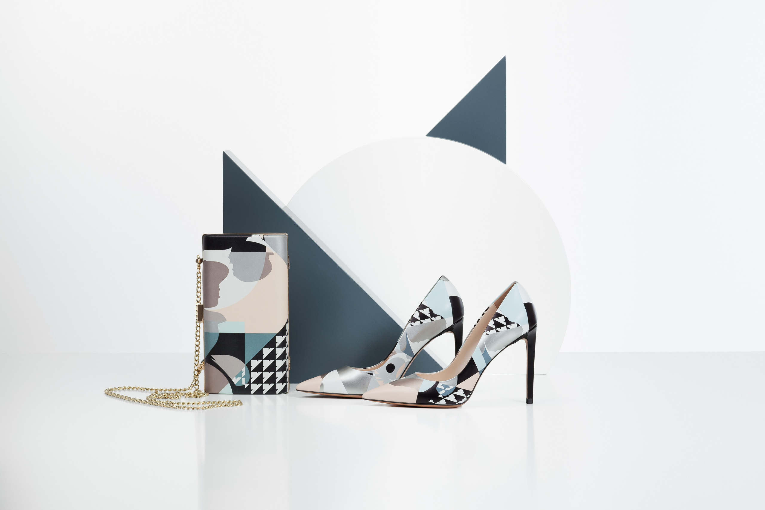 Обувь и аксессуары. Предметный фотограф. Москва. Продюсирование съемок, Set-design & пост-продакшн, E-commerce контент