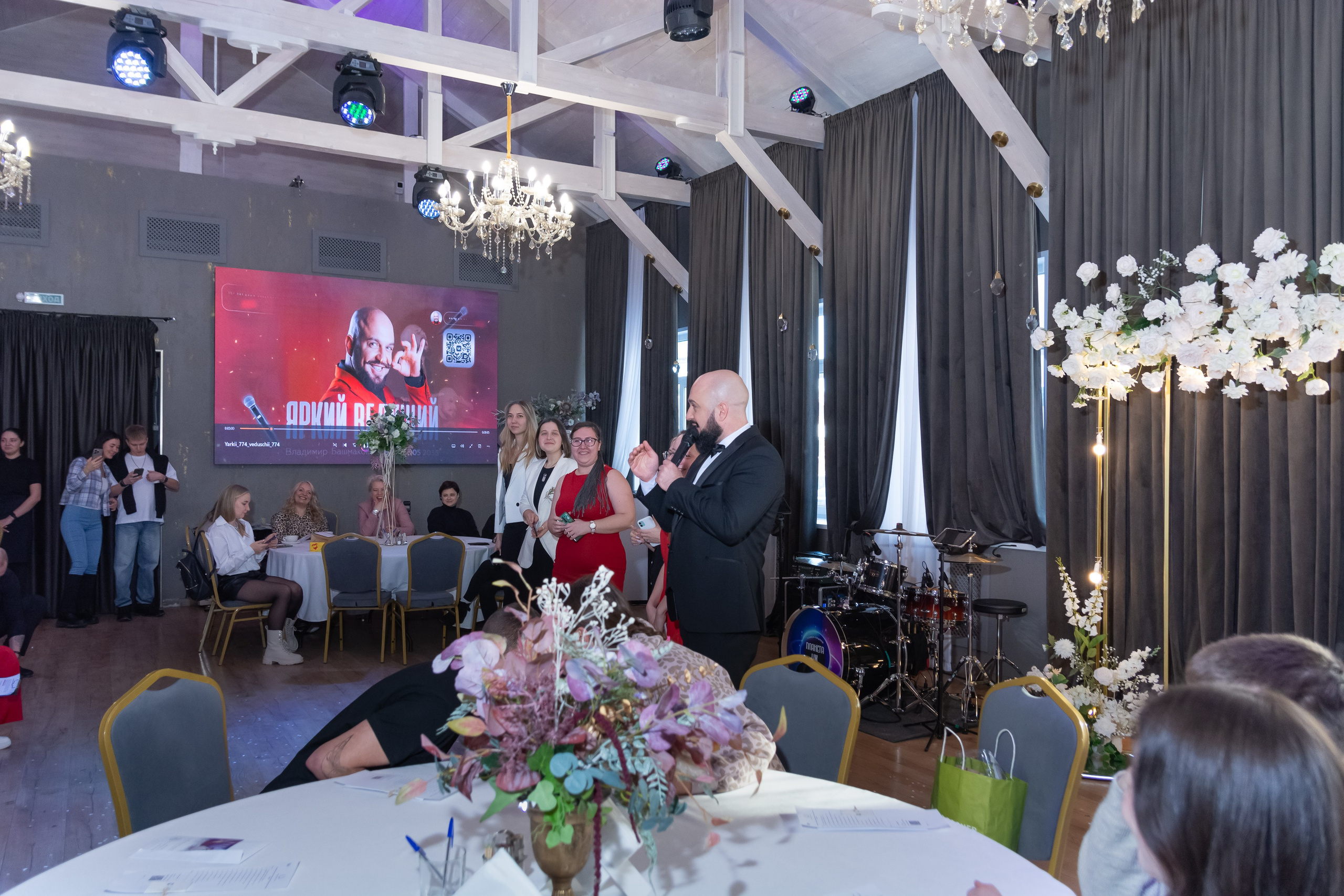 Свадебное чаепитие для молодоженов