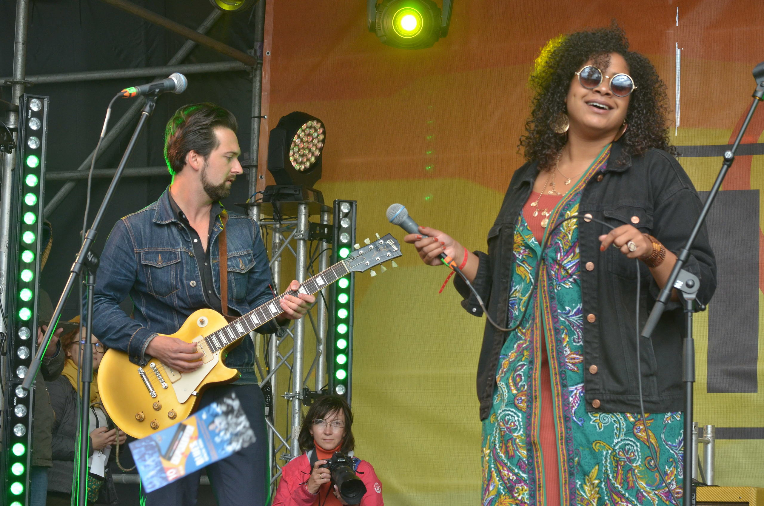 Emilia Sisco and Helge Tallovist band. Портретная, сюжетная фотография