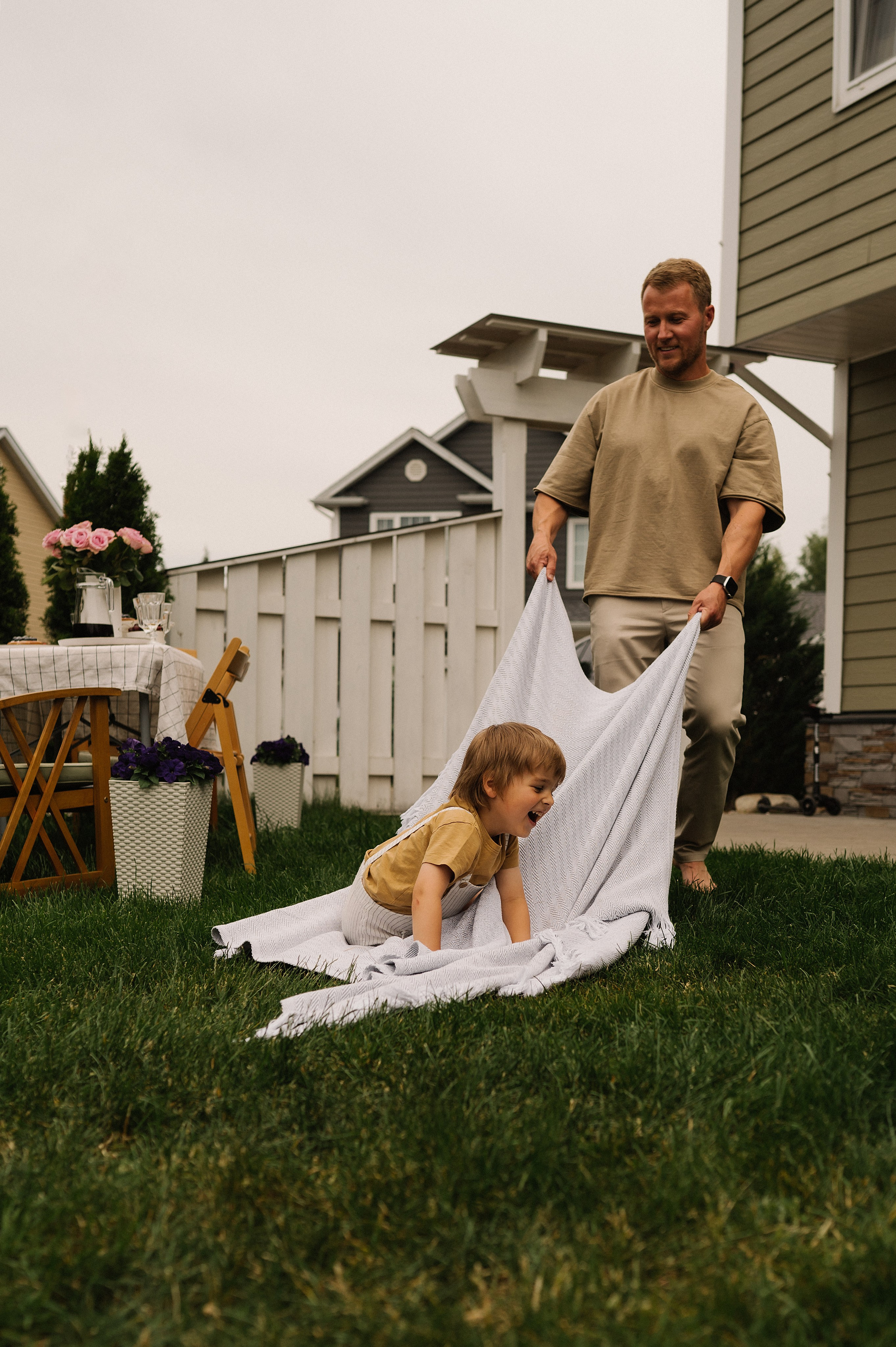 Лука с мамой и папой. Эльвира Жижикина. Семейный фотограф в Санкт-Петербурге