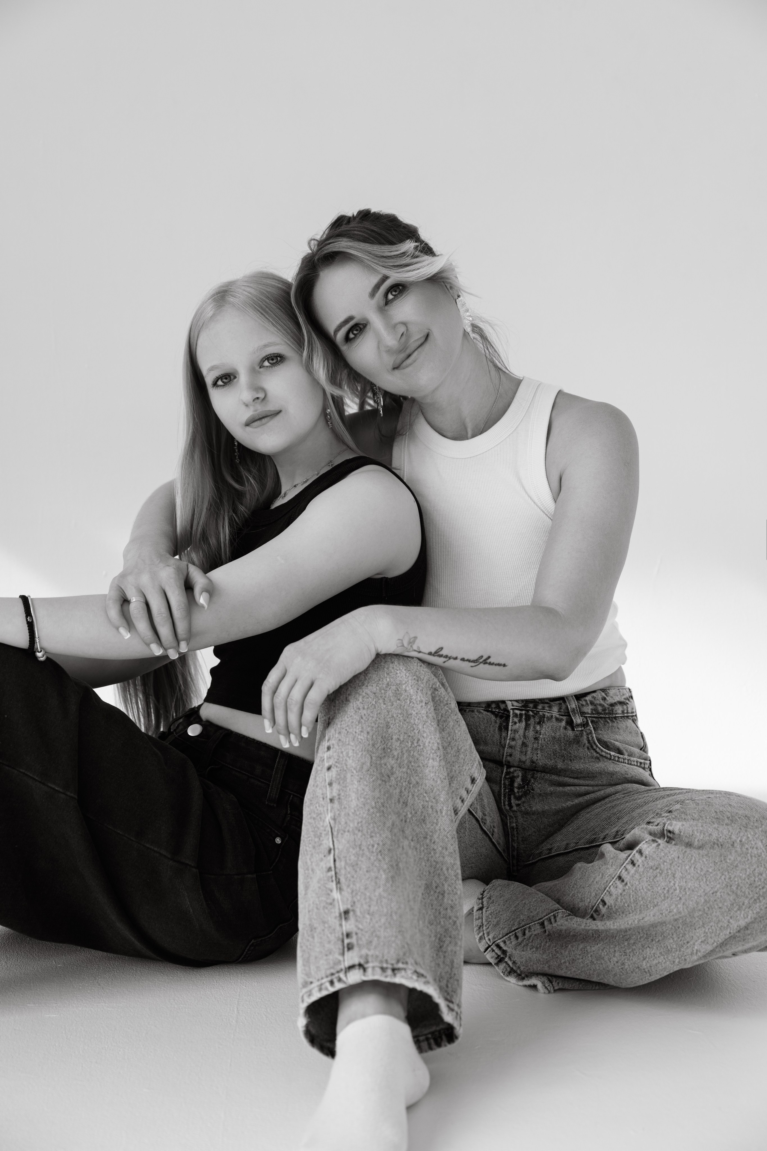 Полина и семья. Студия Base. Фотограф Анастасия Егорова