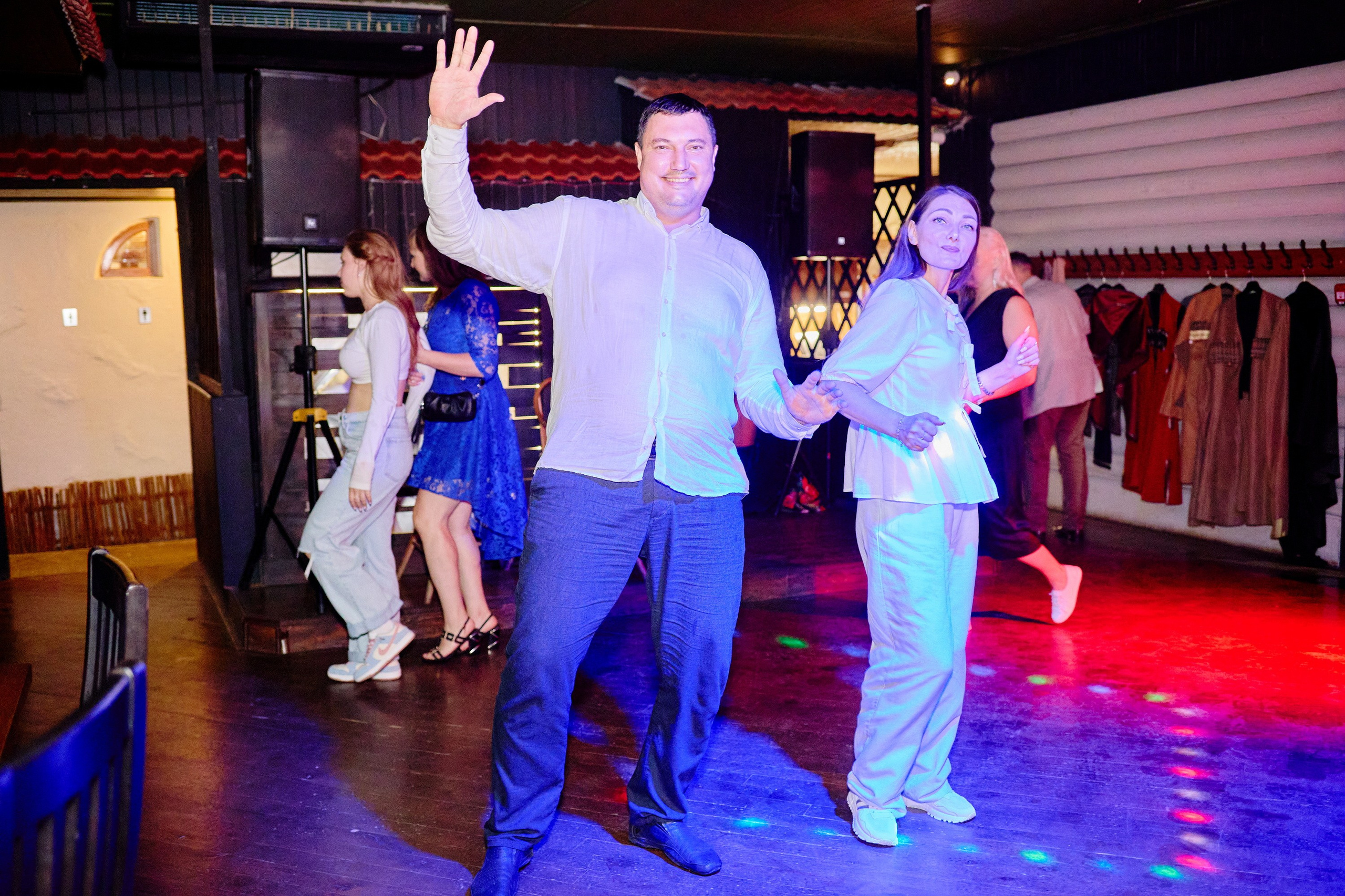 Выпускной 35 Сош. Фотограф Выпускные альбомы Таганрог Сергей Коробченко