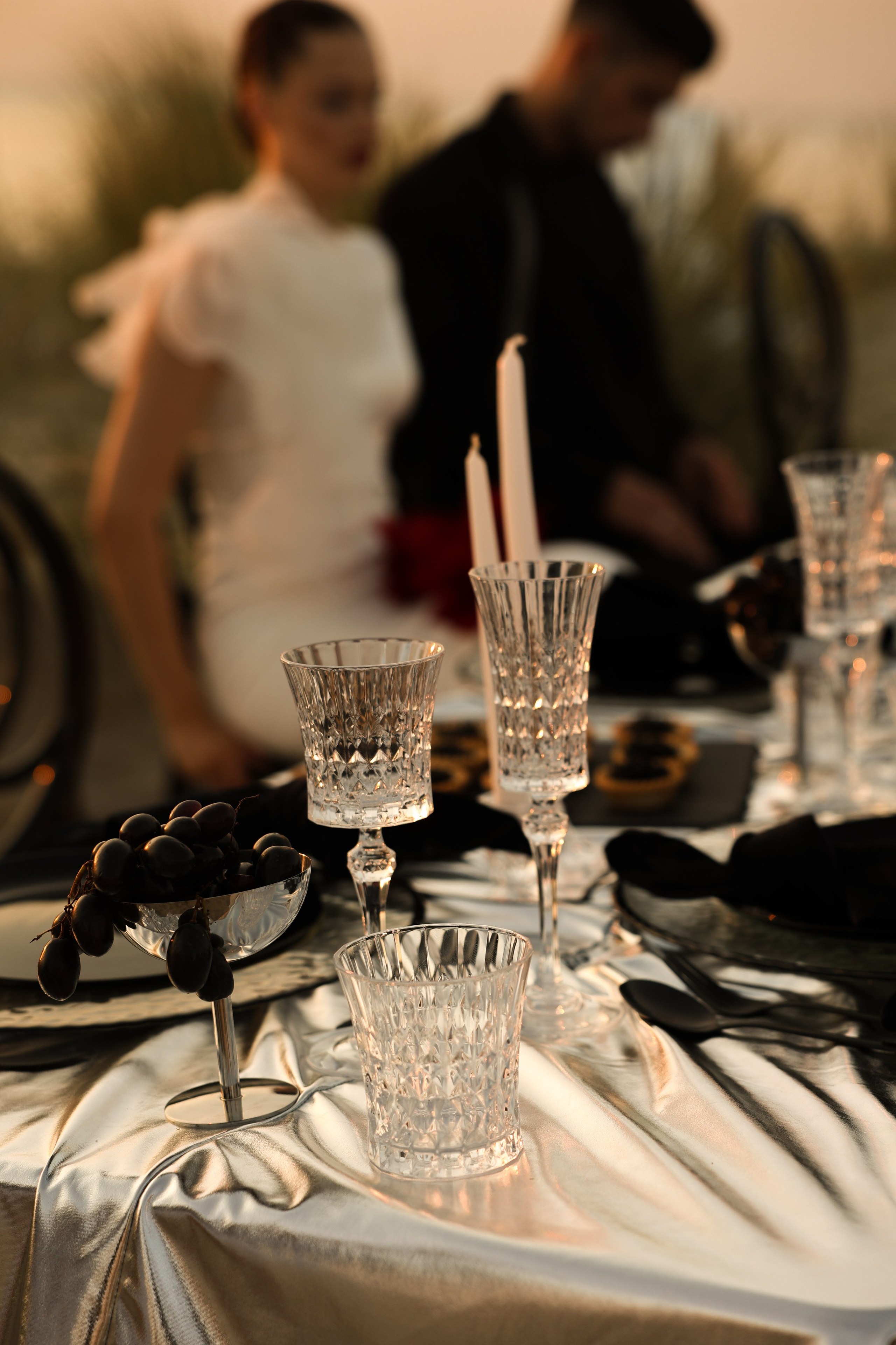 Камерная свадьба на берегу моря. Свадебный фотограф