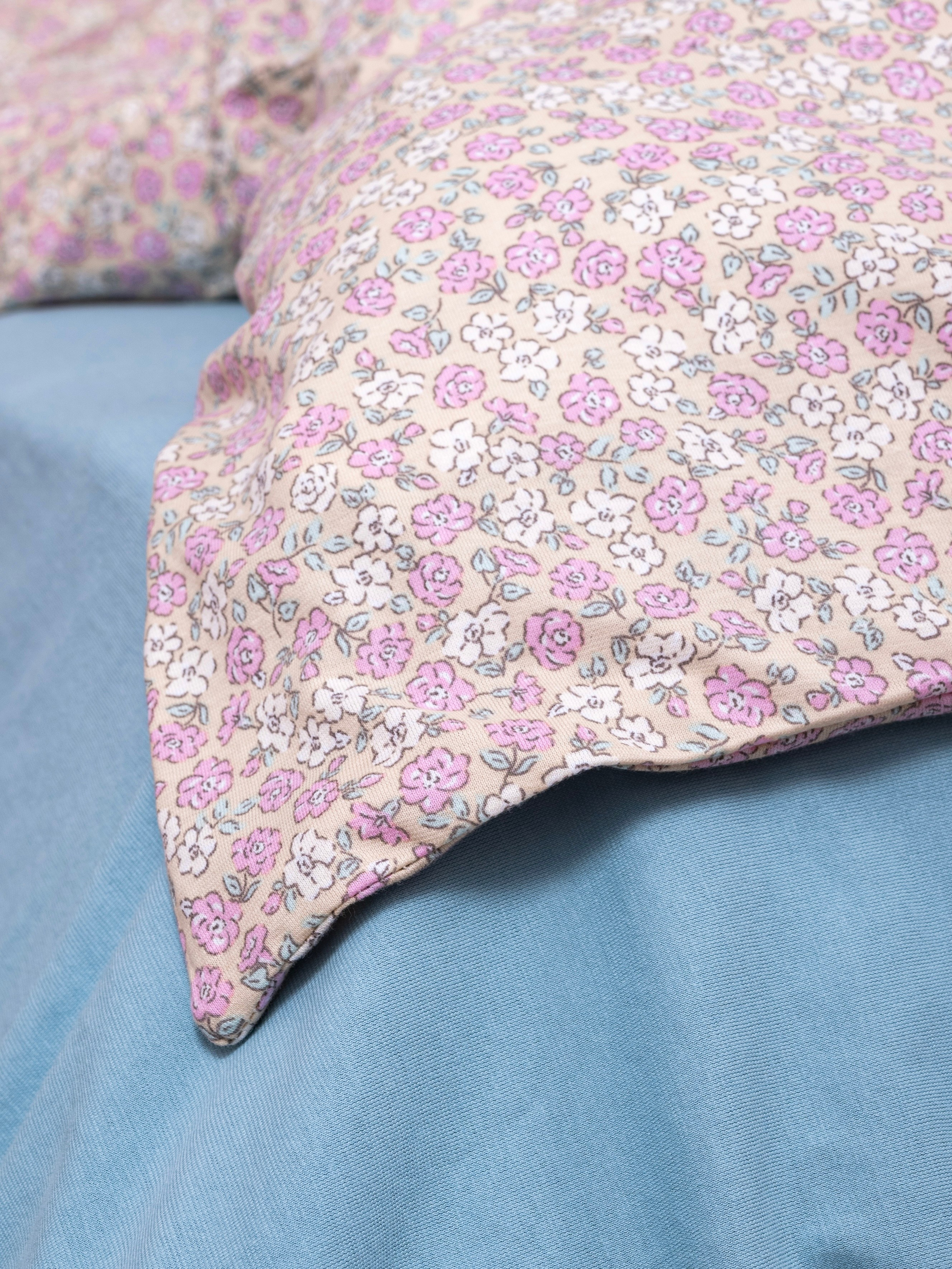 Съемка постельного. Предметный фотограф, фото для маркетплейсов Пятигорск, КМВ