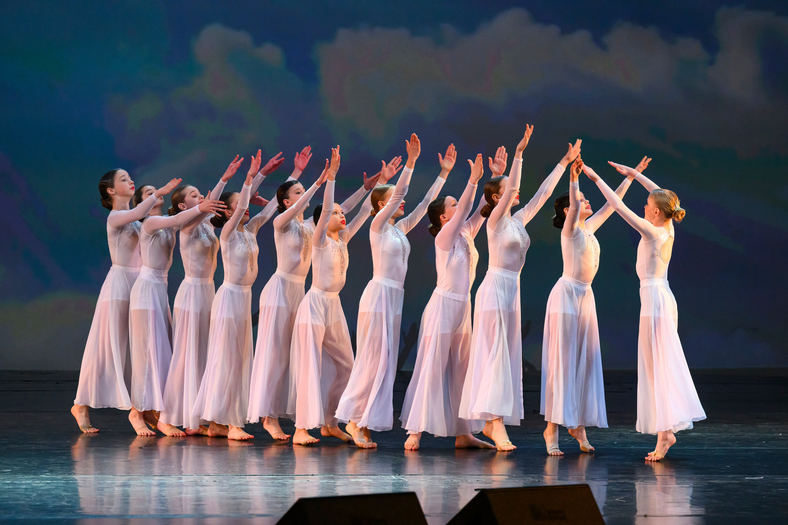 23 апреля, часть 1, БКЗ Октябрьский, г. Санкт-Петербург. Золотое яблочко