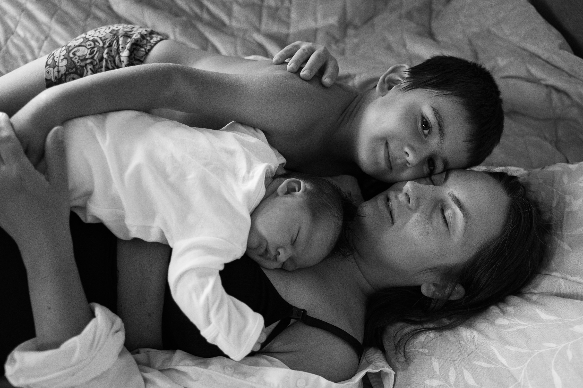 Полине 14 дней семейная съемка. Семейный видеограф и фотограф Соснина Марина