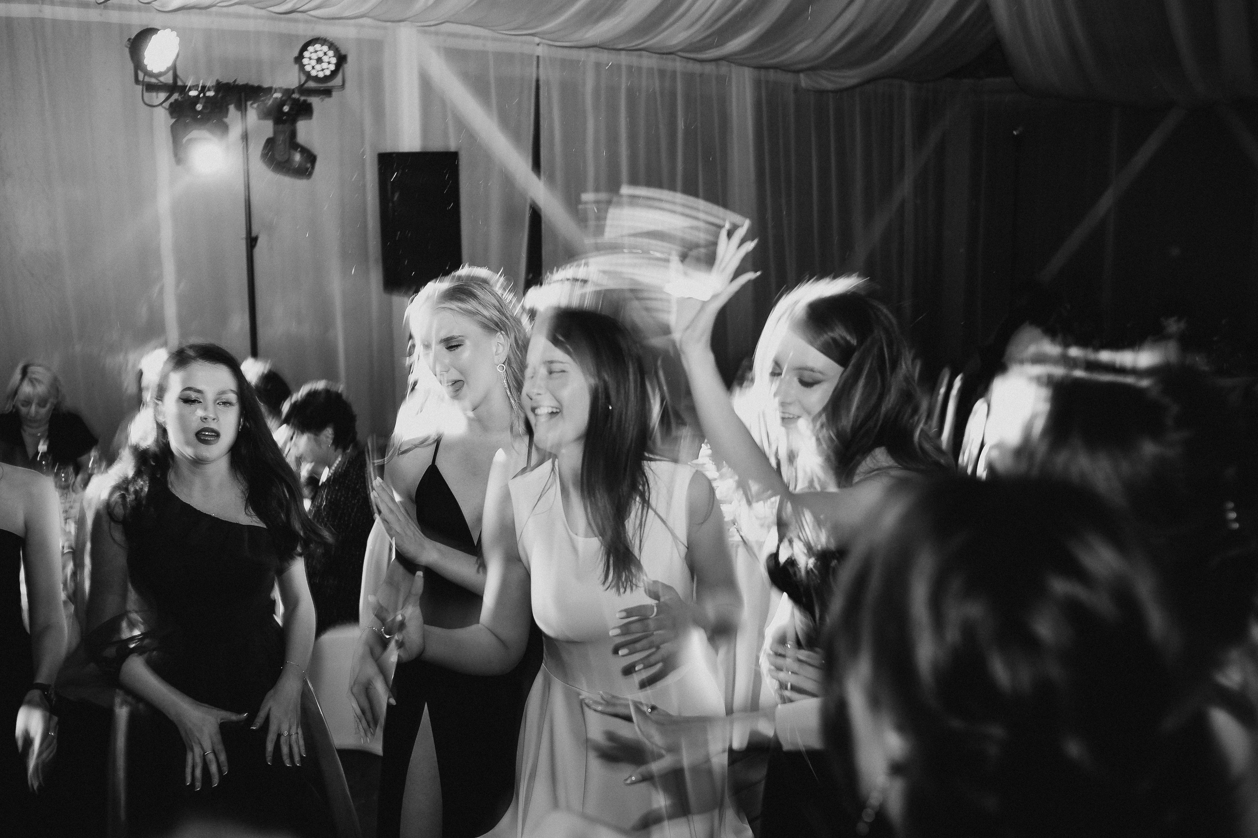 Выпускной. Креативный и женский Фотограф Омске Наталья Лебедева