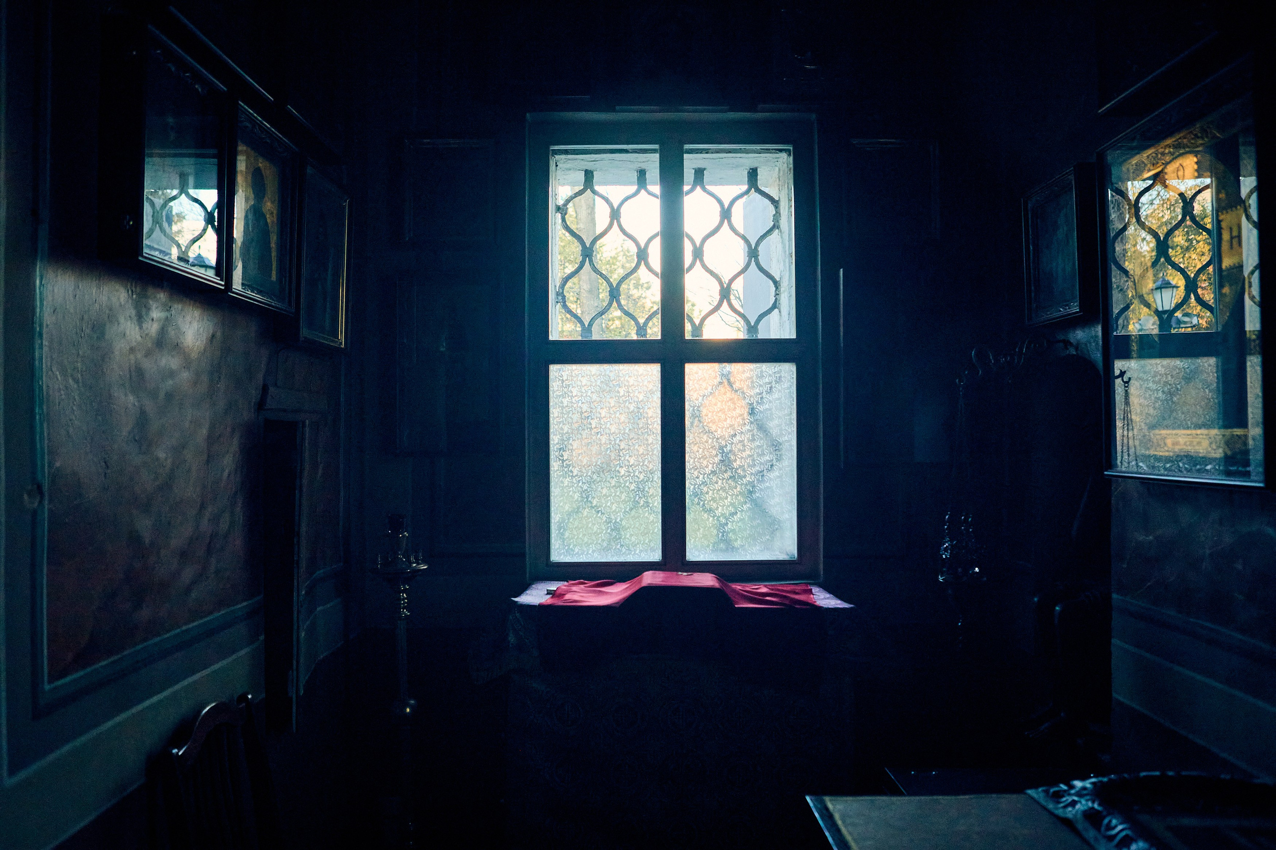 Утреня Погребение Спасителя. DMITRY MOISEENKO — фотограф, художник, топ-стилист