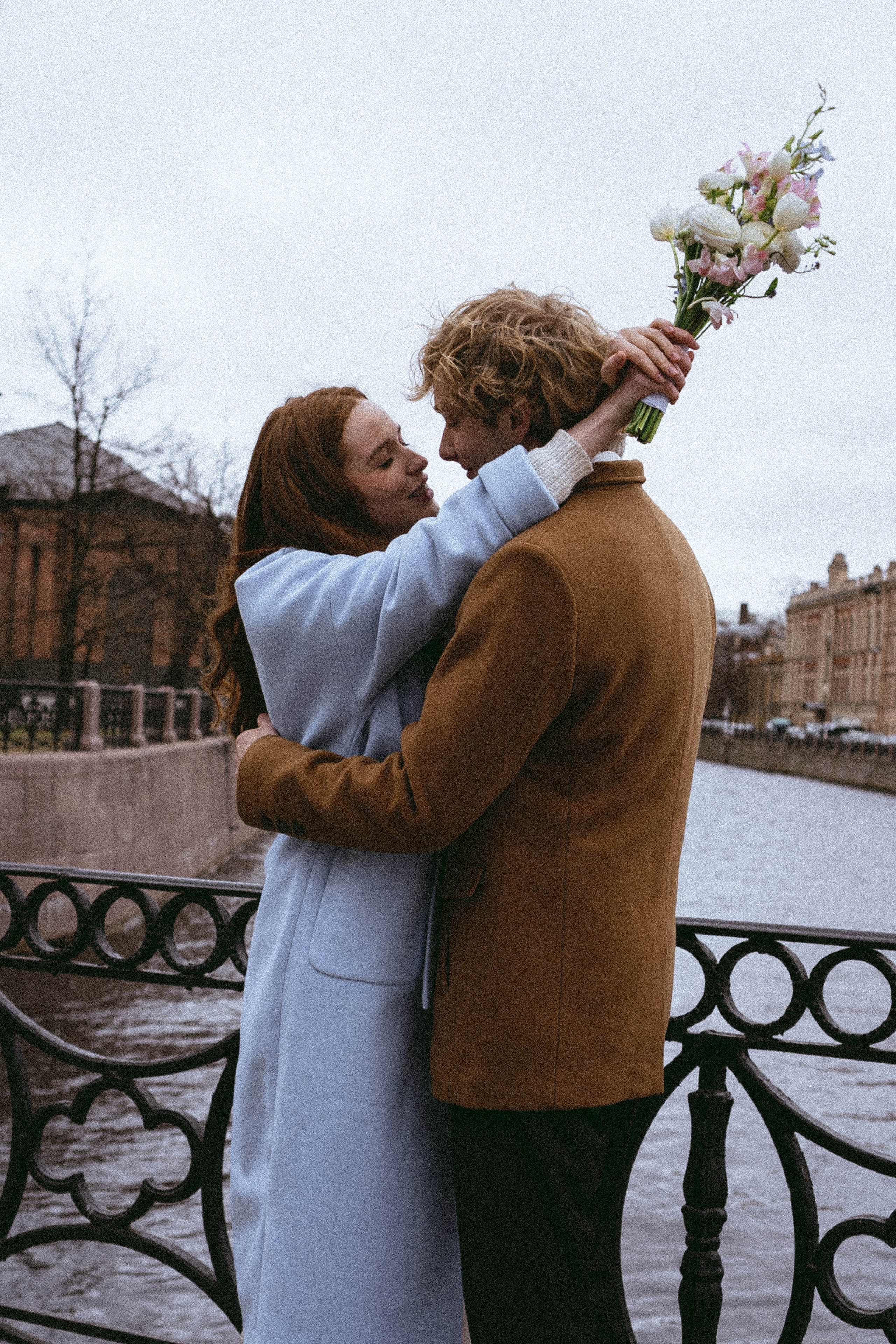 СВАДЕБНАЯ ПРОГУЛКА ПО ПЕТРОГРАДКЕ ВЕСНОЙ (ФОТОСЕССИИЯ ПАРЫ СВАДЕБНАЯ). Профессиональный фотограф, Санкт-Петербург — Виктория Богомолова