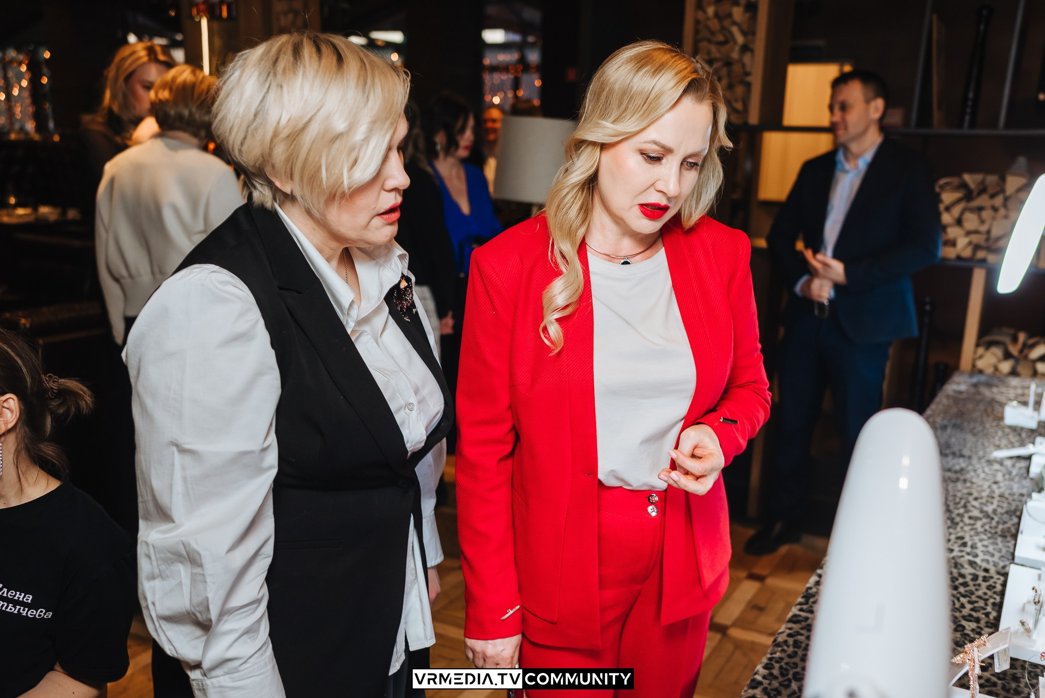 Модный вторник. Винный вечер «Жизнь замечательных людей»