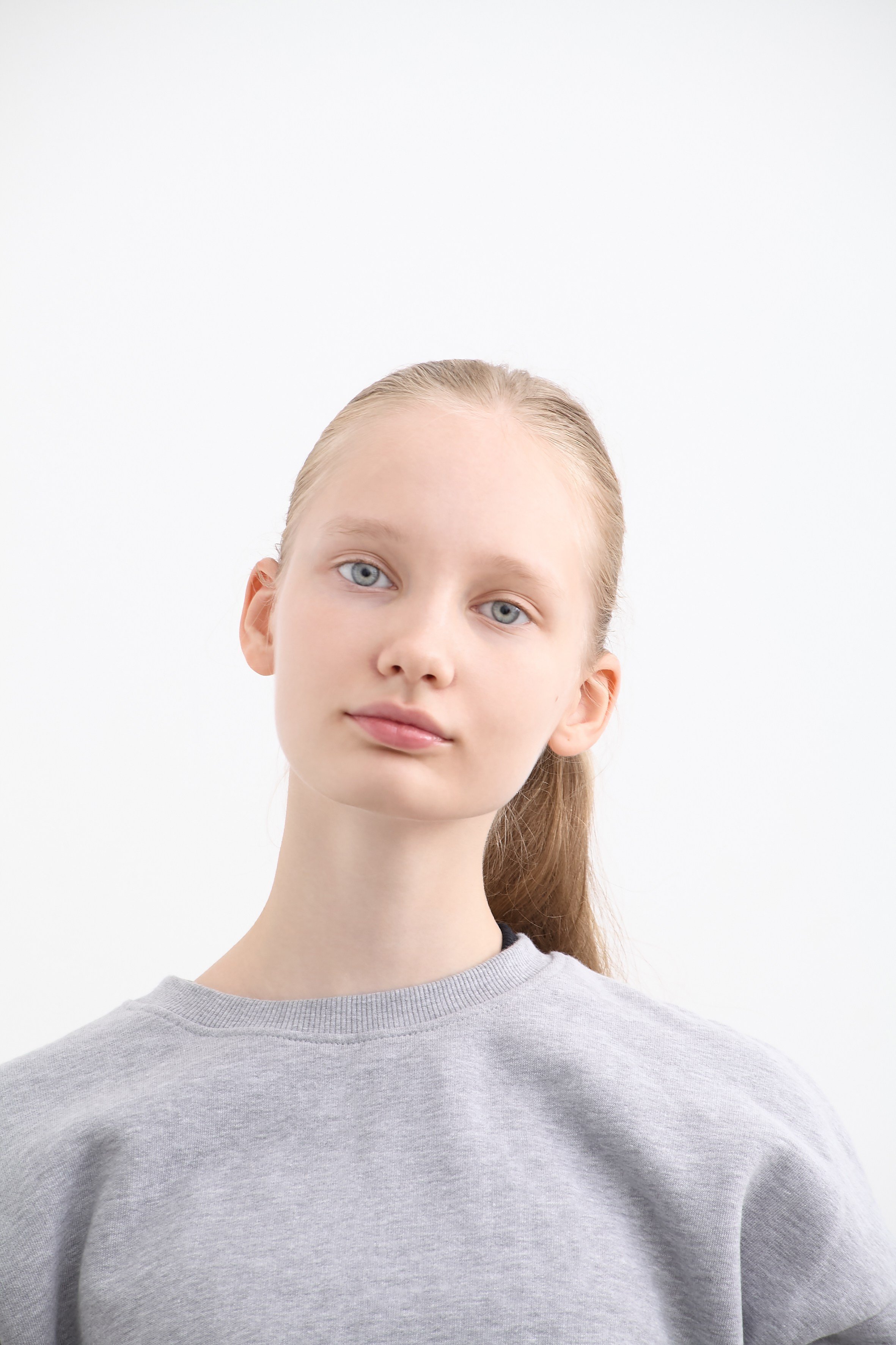 Модельные тесты для Даши. Модельные тесты в Москве. Фотограф Вика Паршина