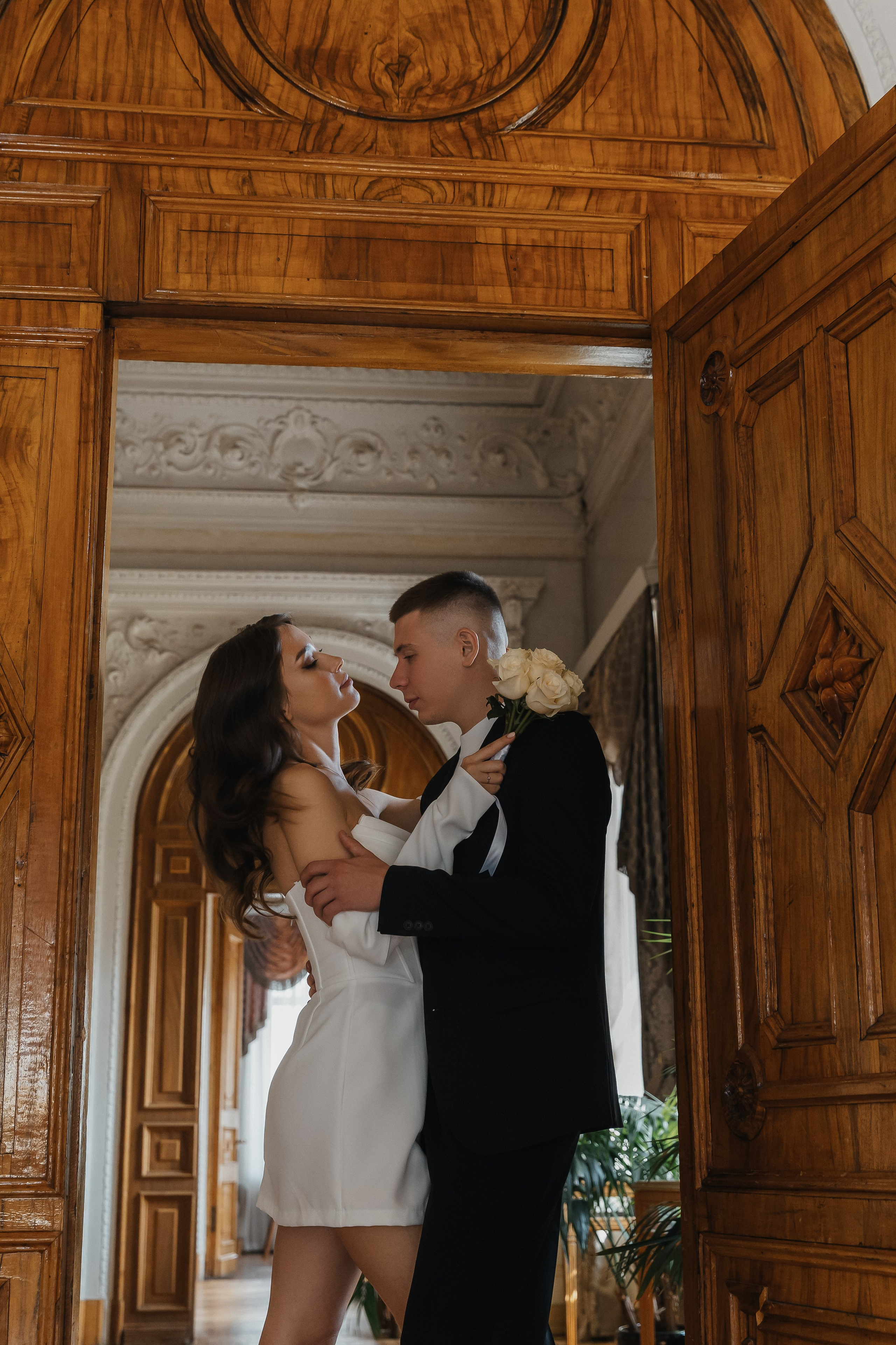 Свадебная фотосессия в Библиотеке-читальне им. А. С. Пушкина. Фотограф и видеограф Анна Домашенко