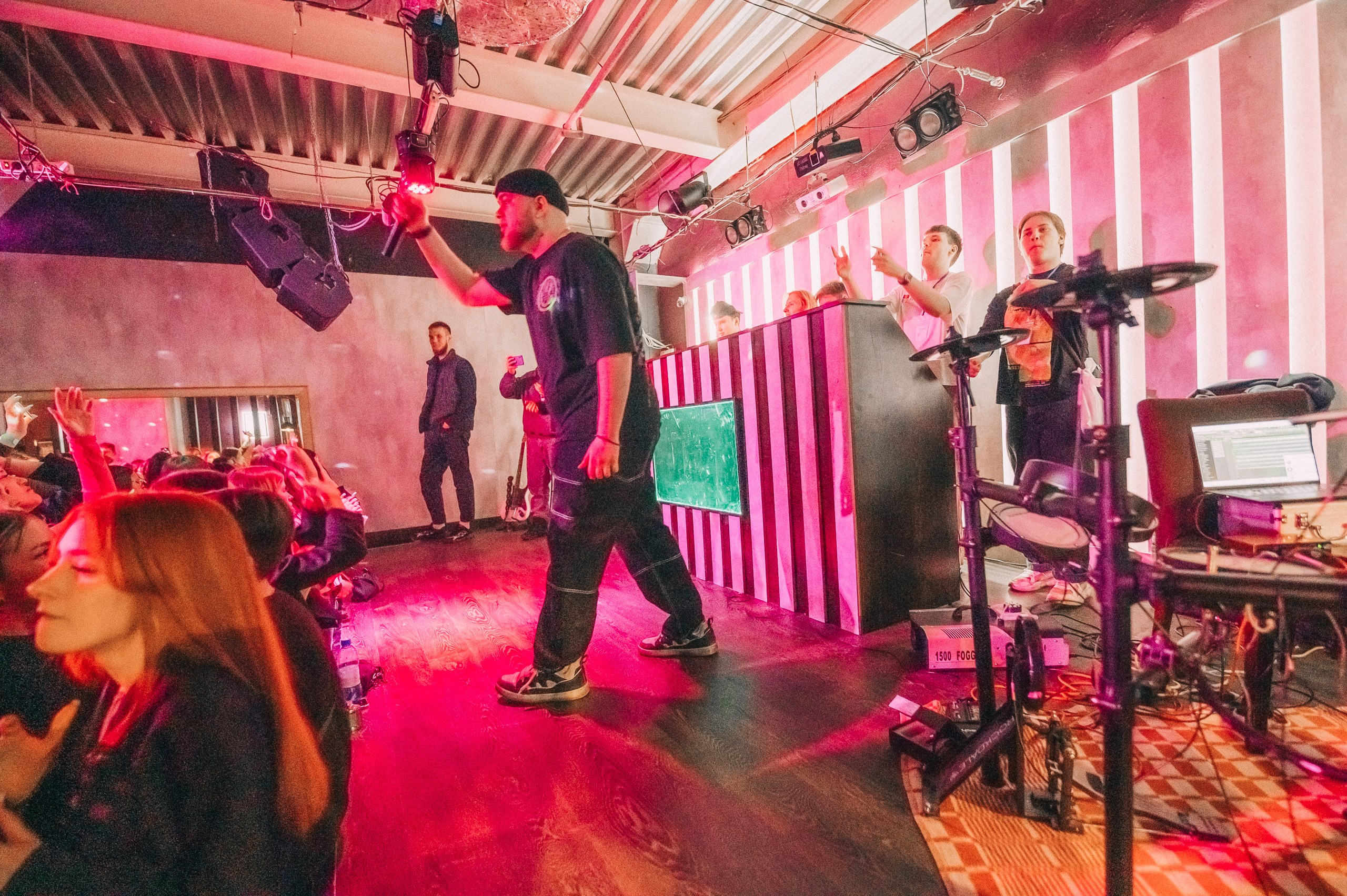 8 MARCH WOMENS DAY PARTY. Фотограф в Кемерово Владислав Шульц