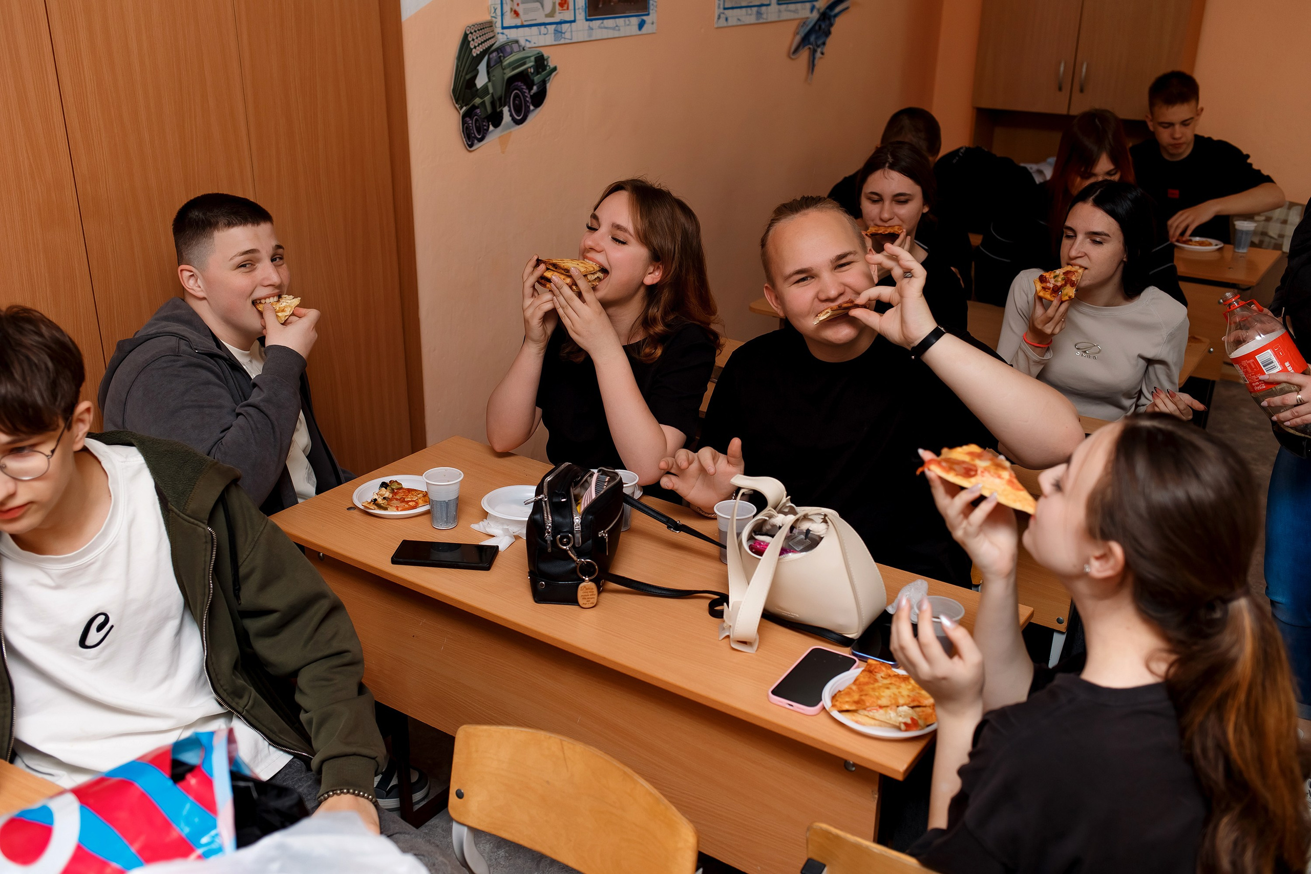 9 класс съемка в школе. Фотограф Любовь Корниенко, Примоский край