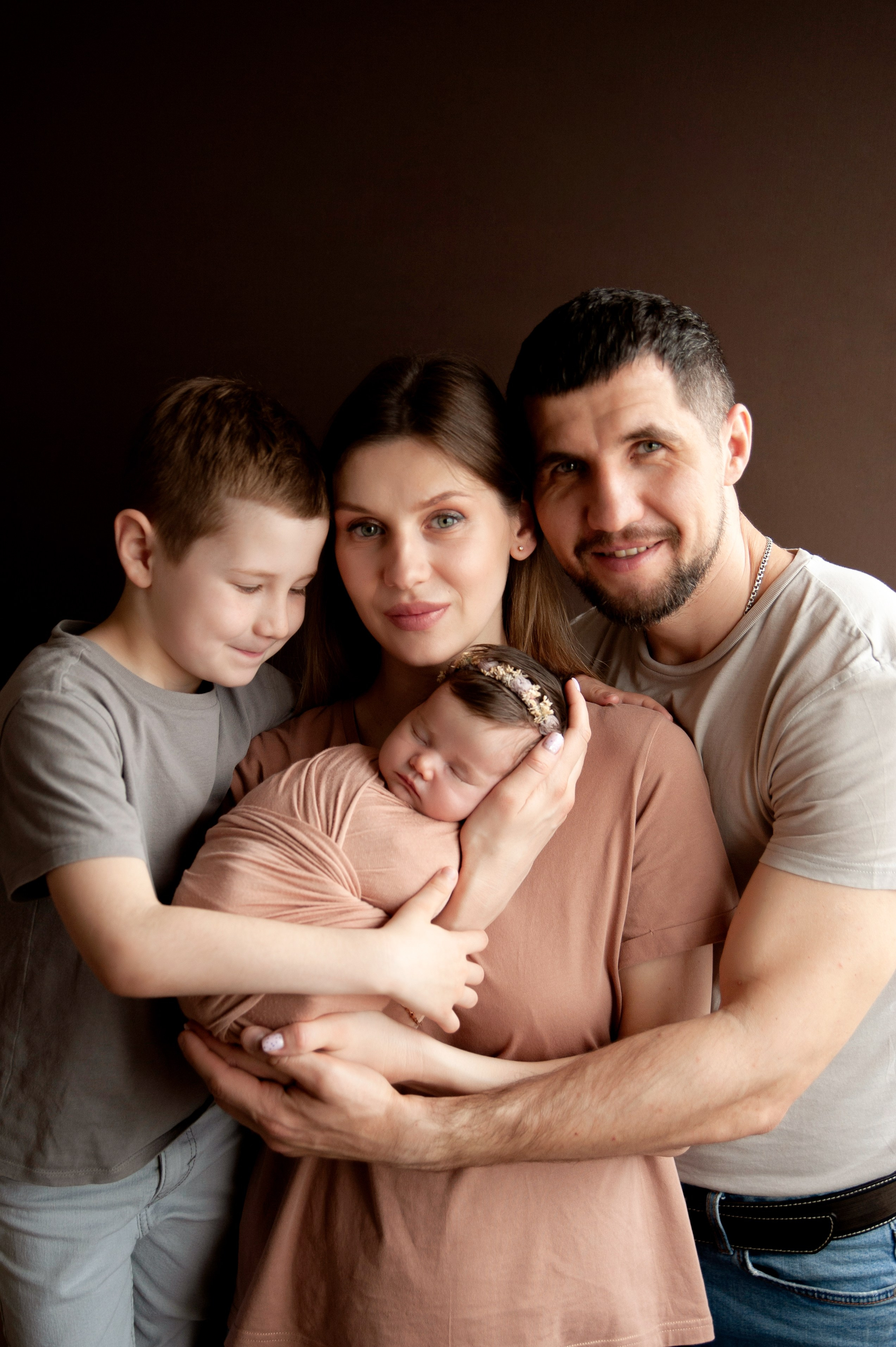 Малыш, братики и сестрички