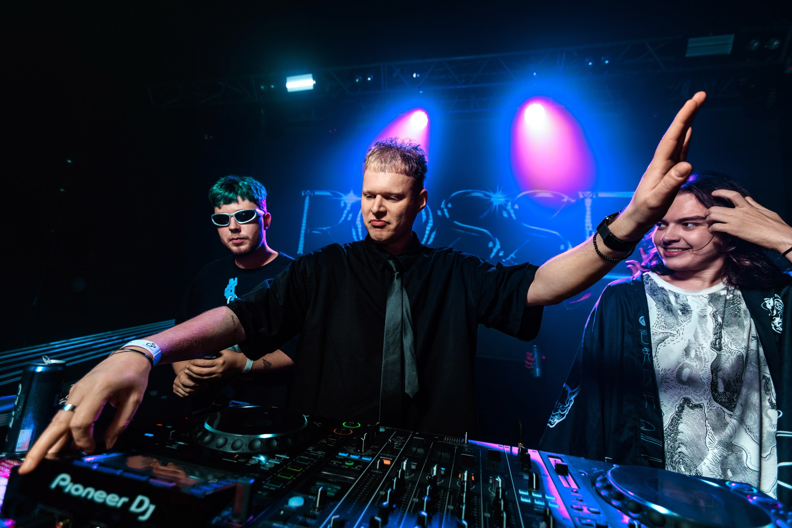 День первокурсника | Свобода. Репортажный фотограф Екатеринбург | Яркий, качественный репортаж | Концерты, клубы, репортаж, праздники, корпоративы