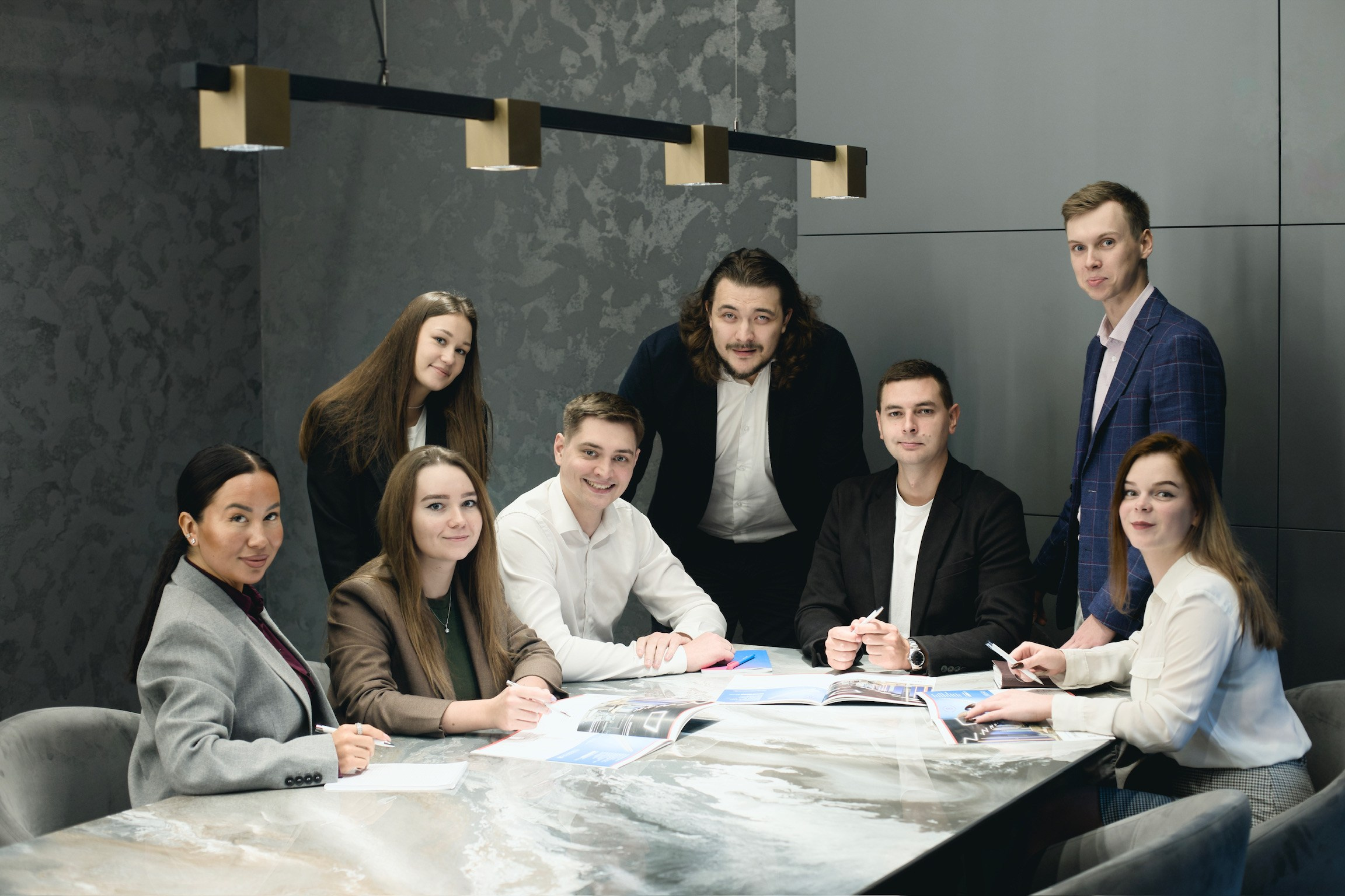 Менеджеры младшего звена в переговорной