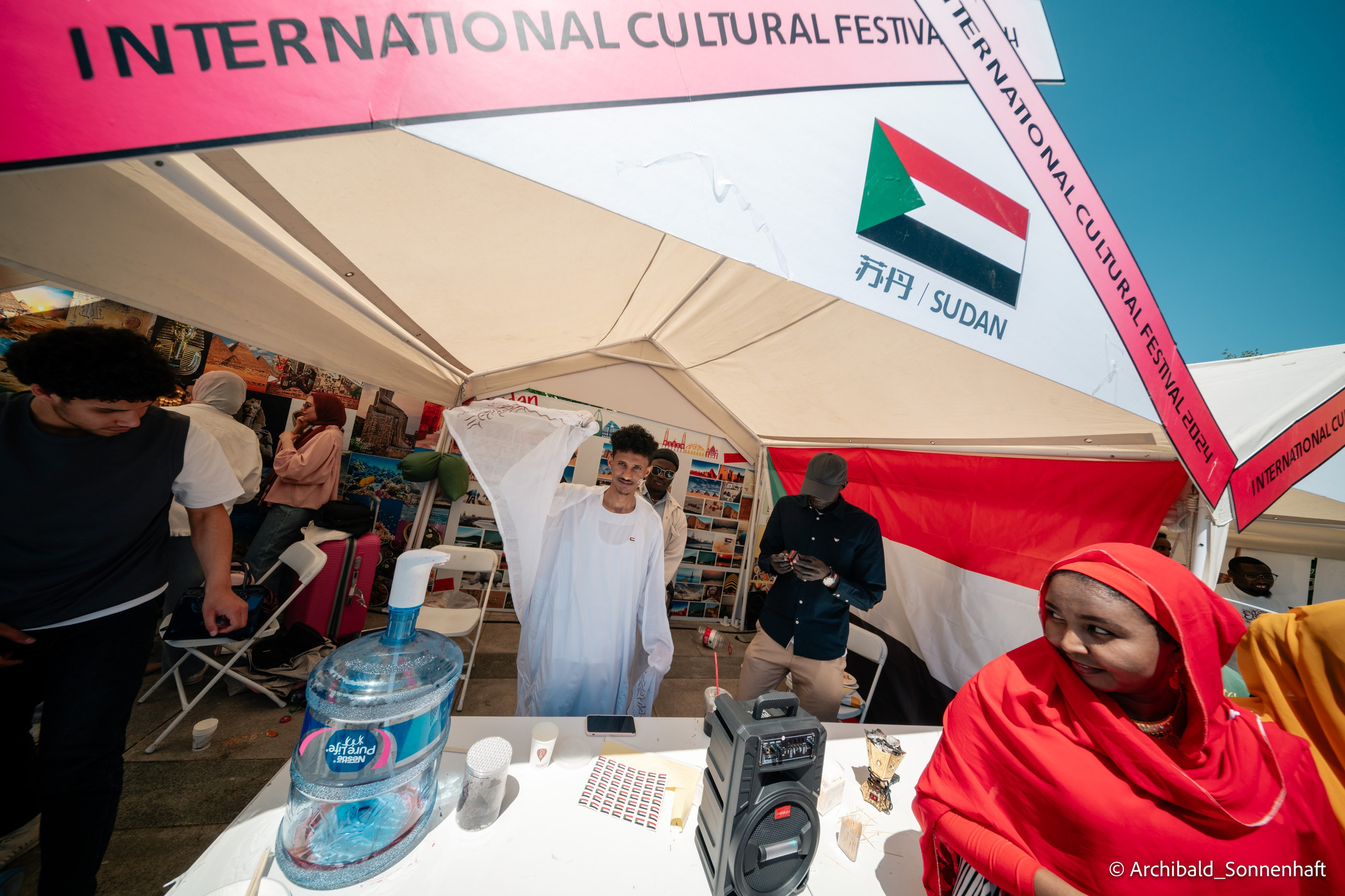 TJU Cultural Festival. Photographer in Guangzhou, China. Archibald Sonnenhaft